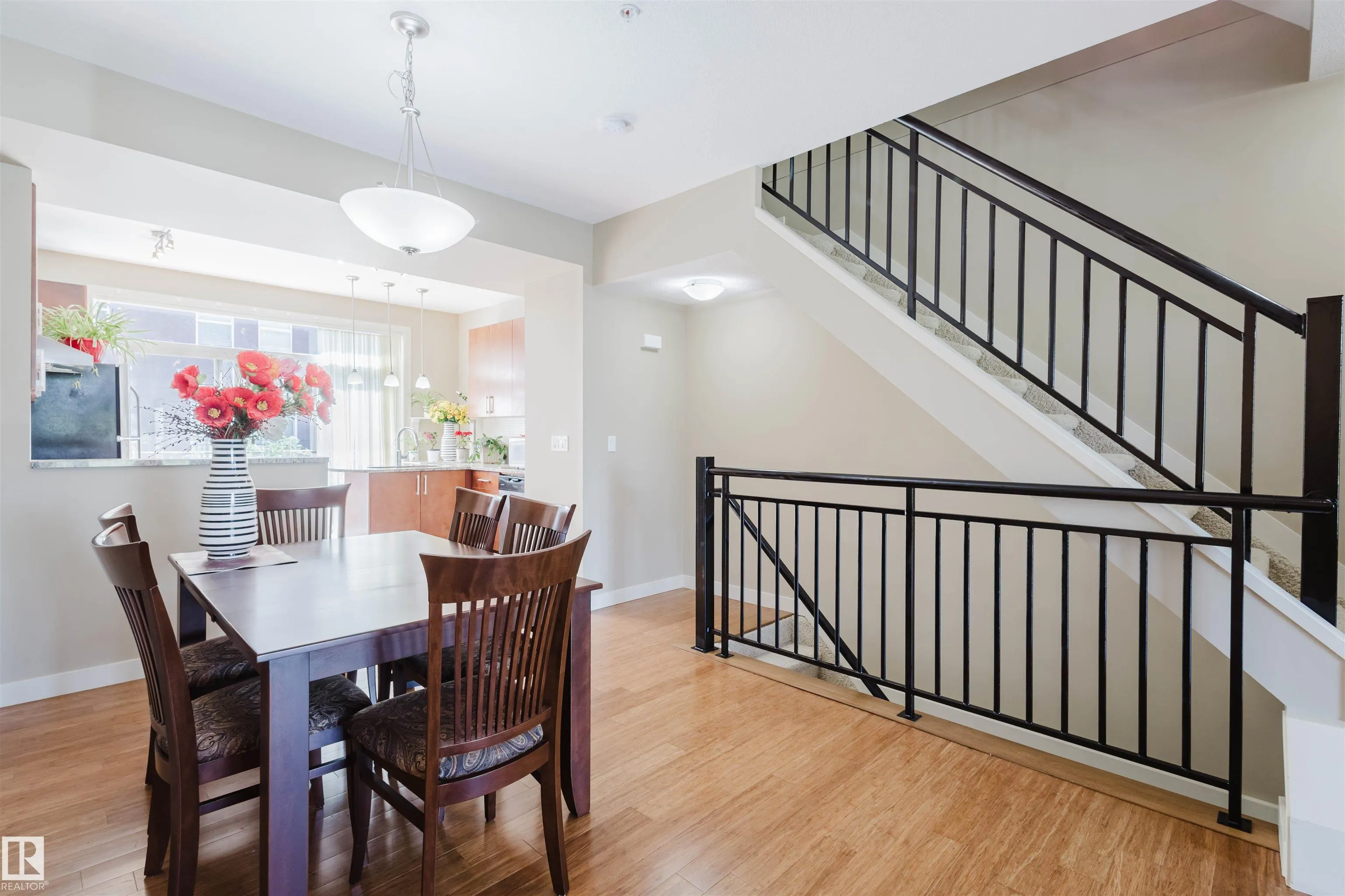 1633 CUNNINGHAM Way