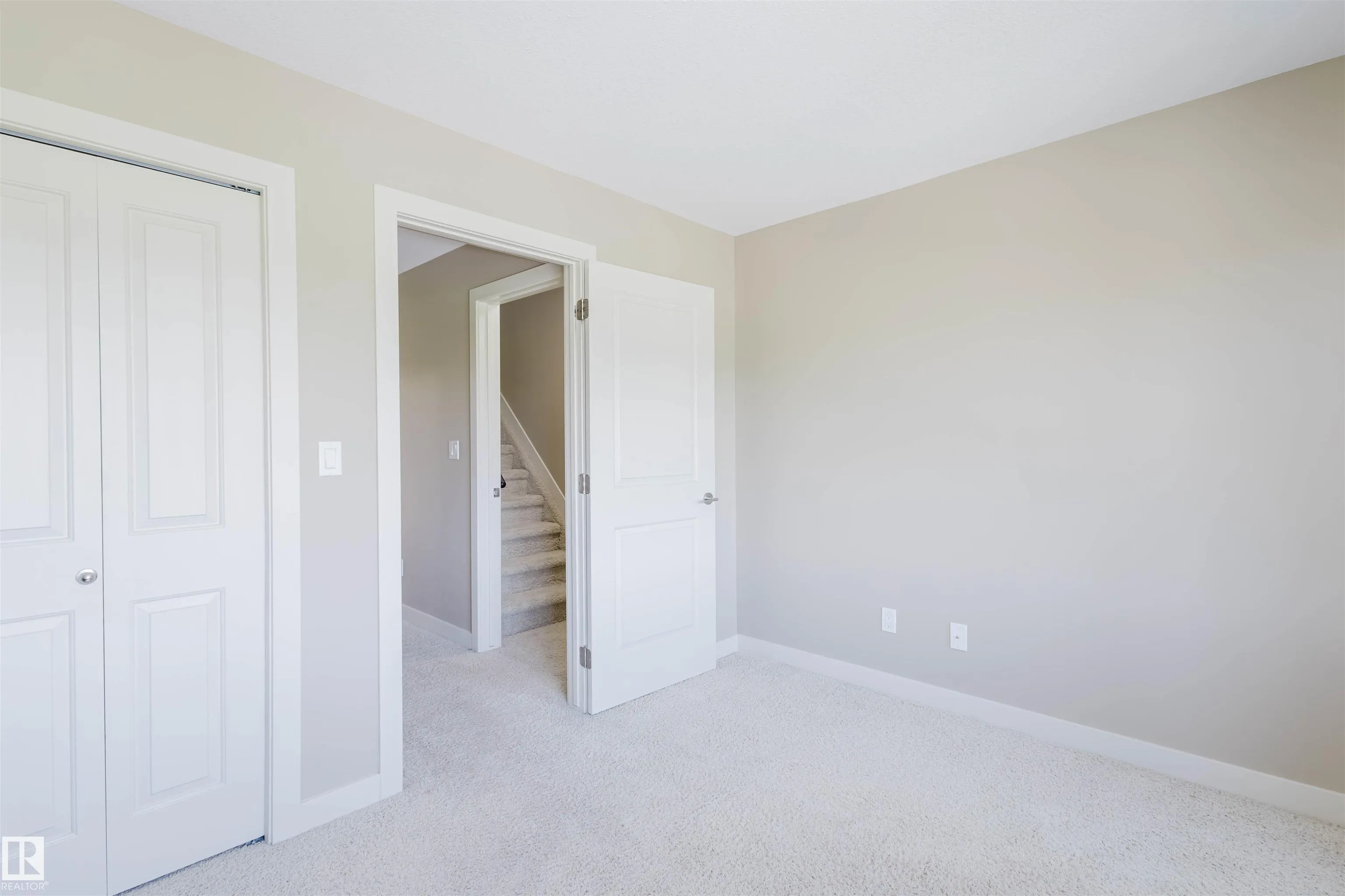 1633 CUNNINGHAM Way