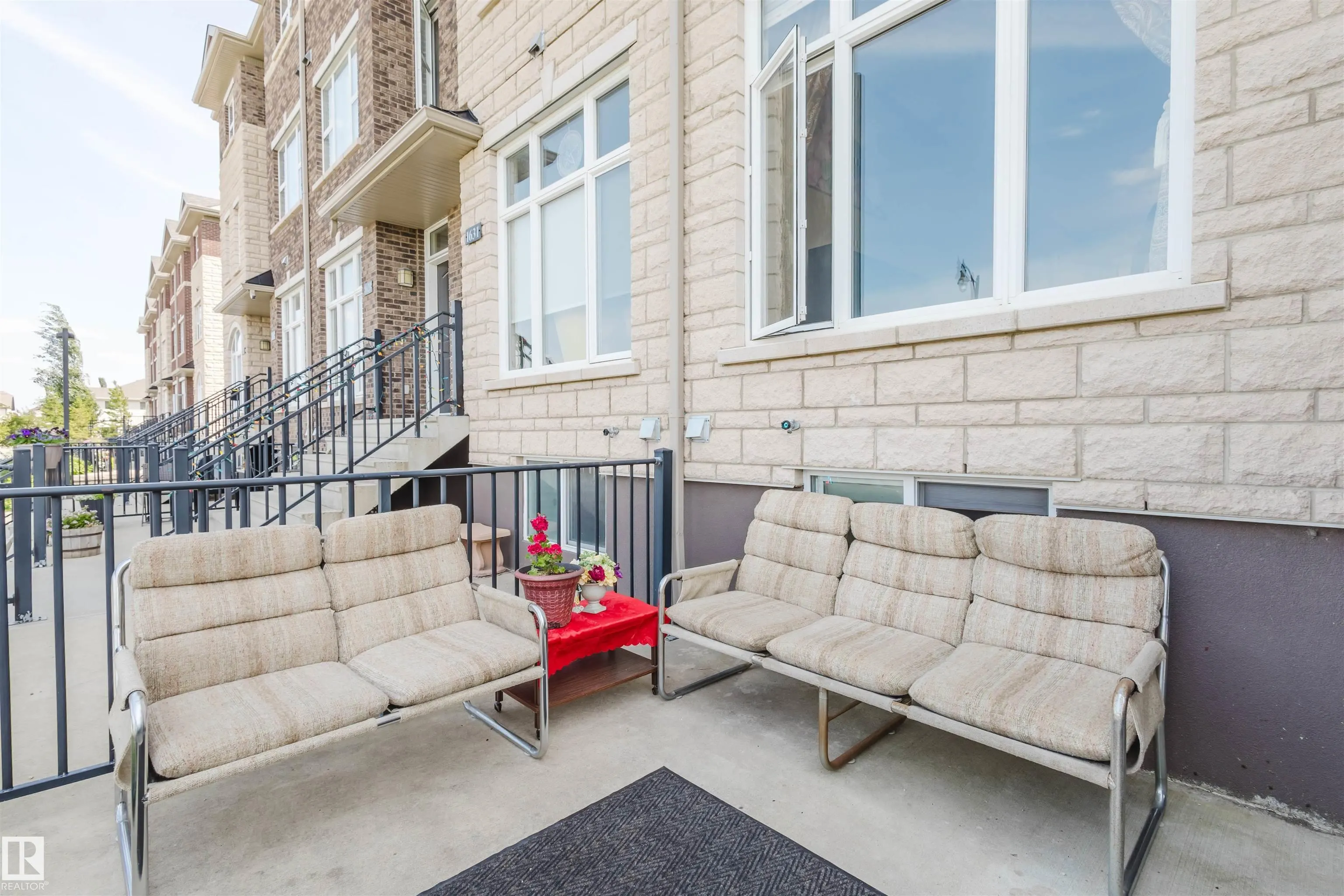 1633 CUNNINGHAM Way