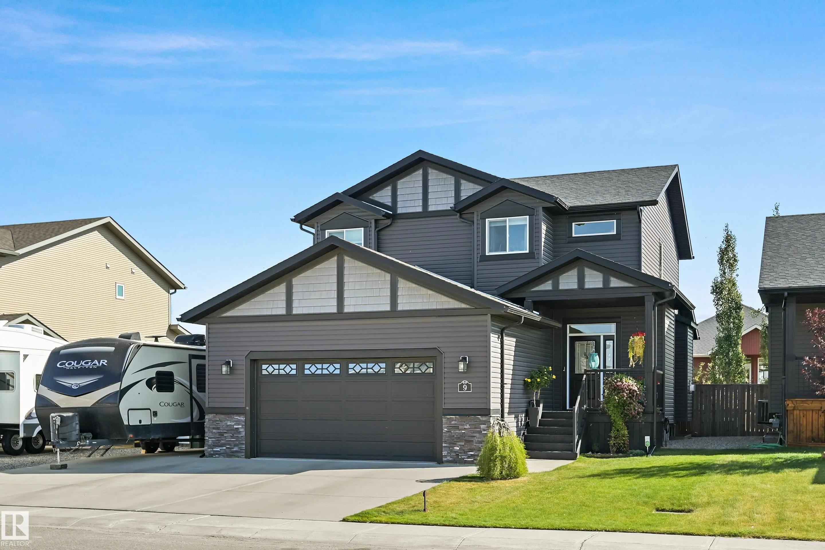 9 Viceroy Crescent