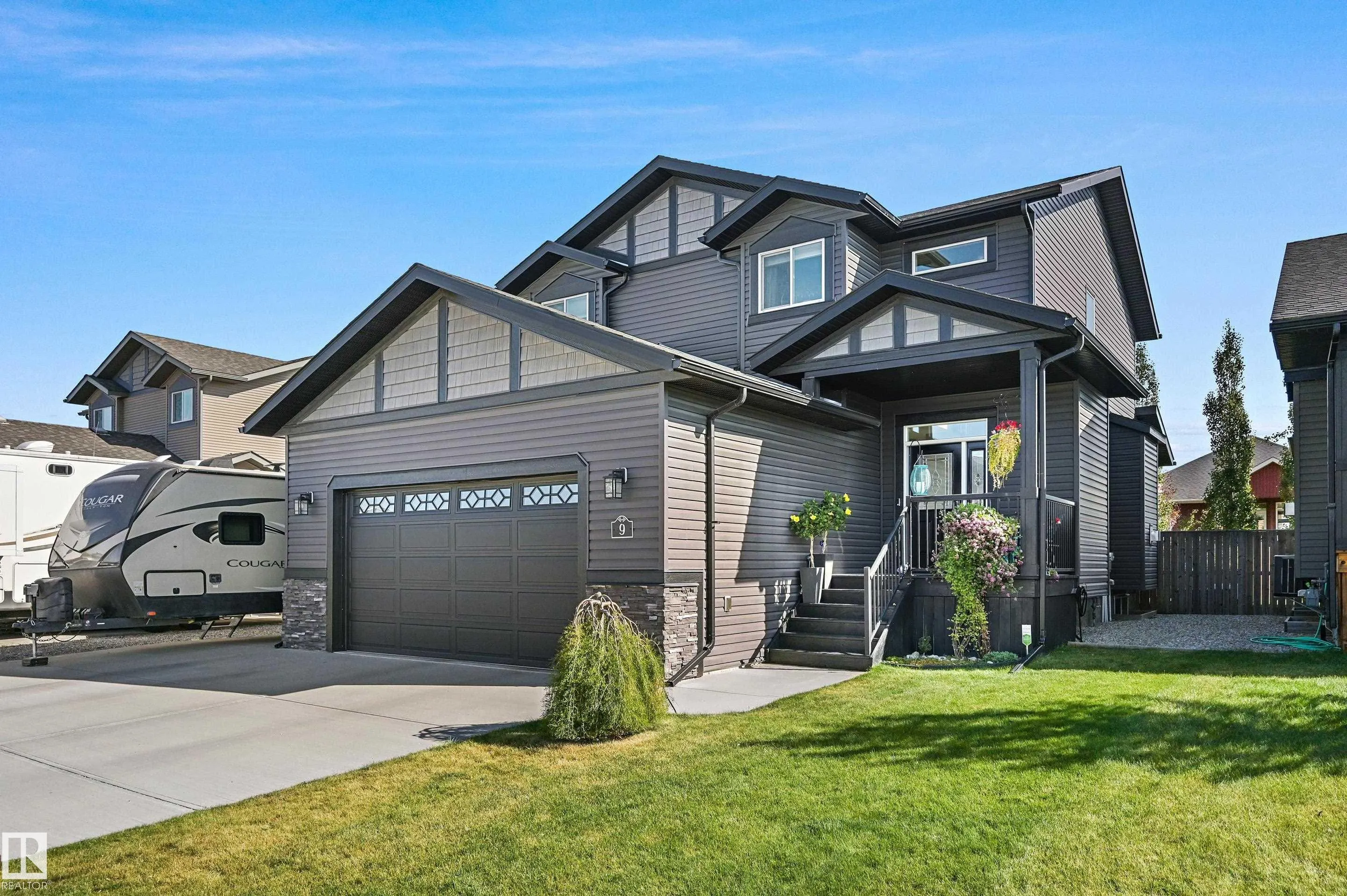 9 Viceroy Crescent
