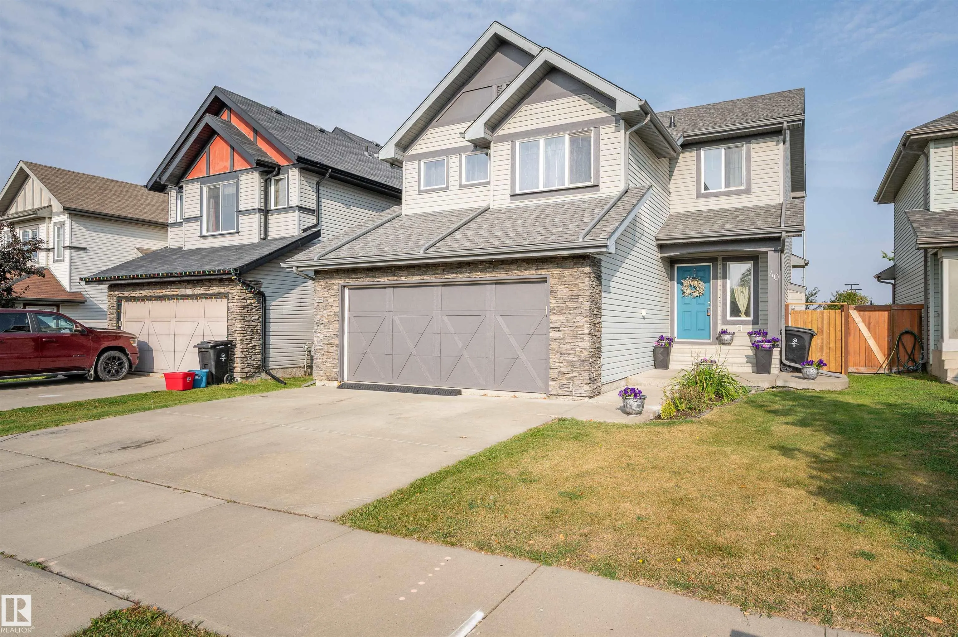 40 BECKER Crescent