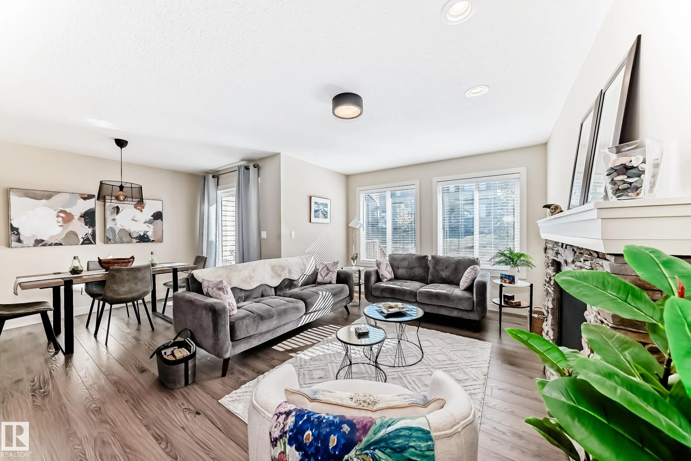 21 AUGUSTINE Crescent