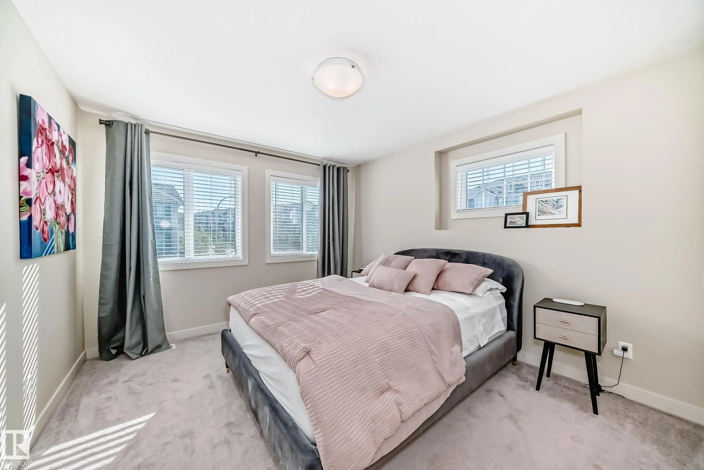 21 AUGUSTINE Crescent