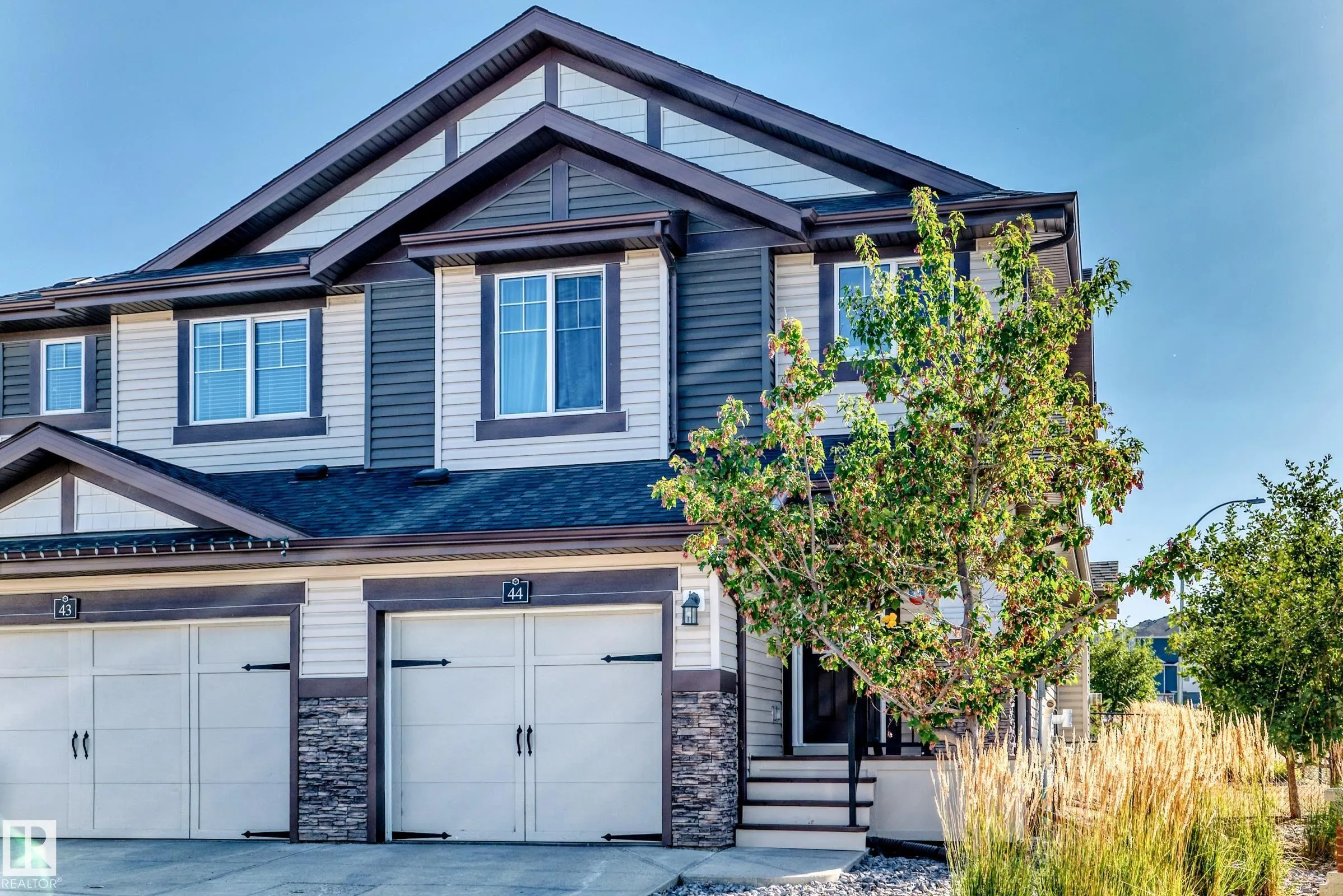 21 AUGUSTINE Crescent