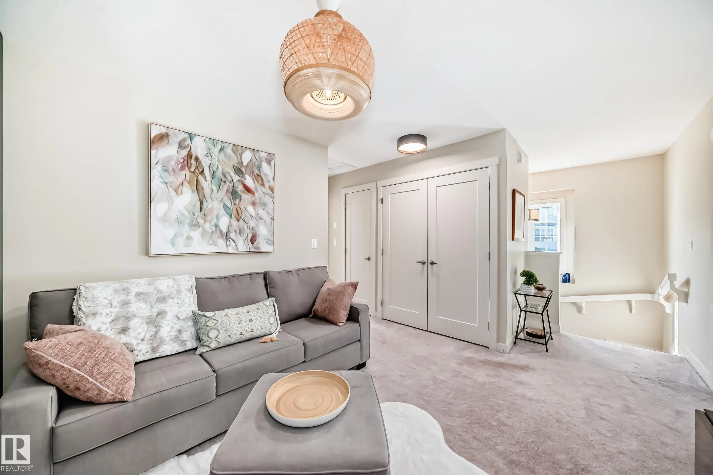 21 AUGUSTINE Crescent