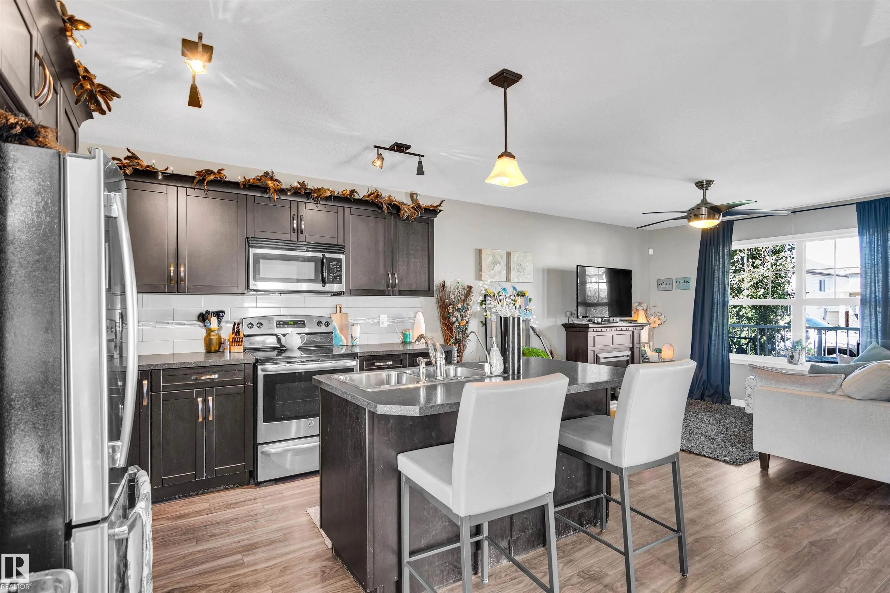72 Almond Crescent