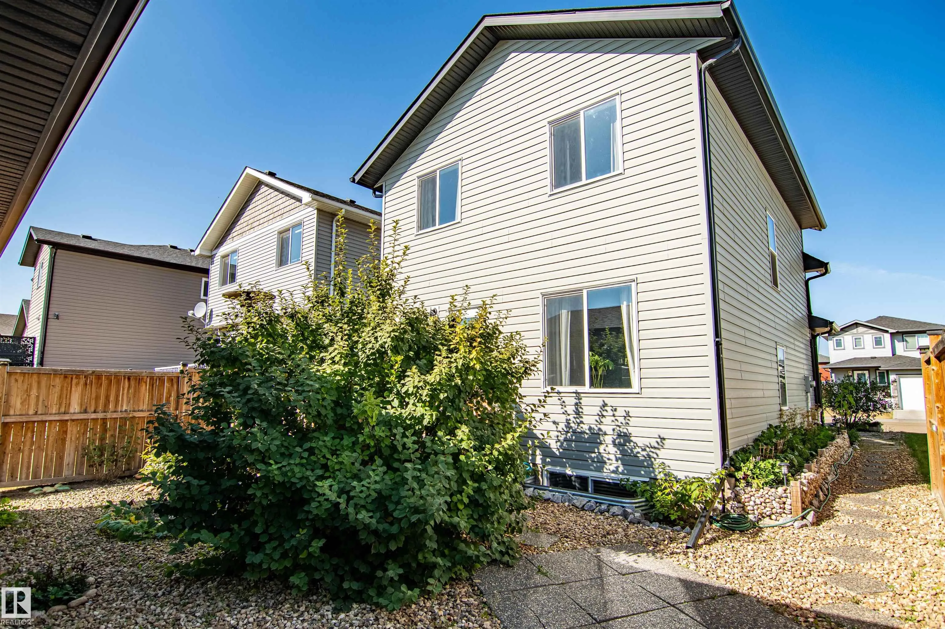72 Almond Crescent