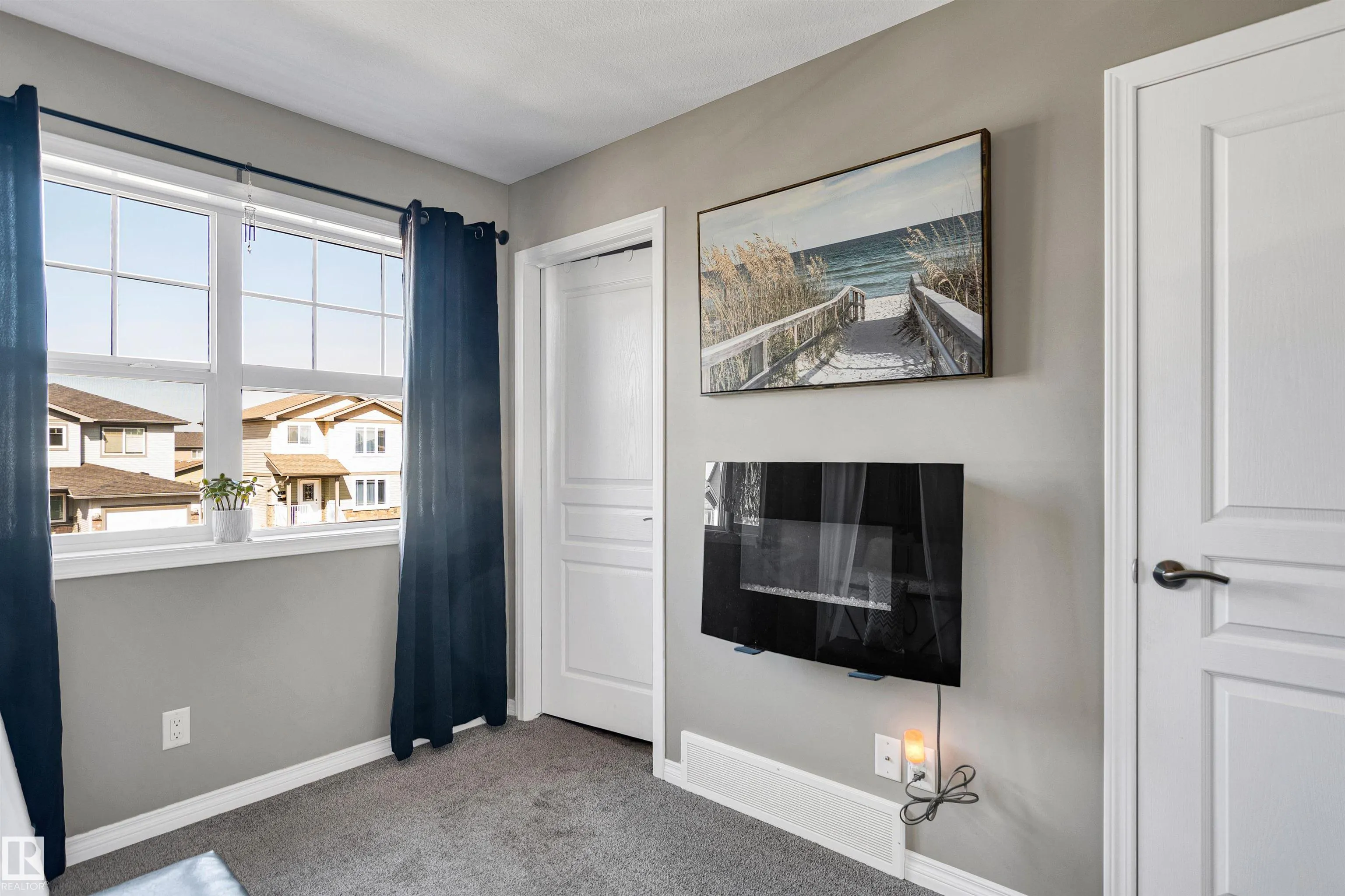 72 Almond Crescent