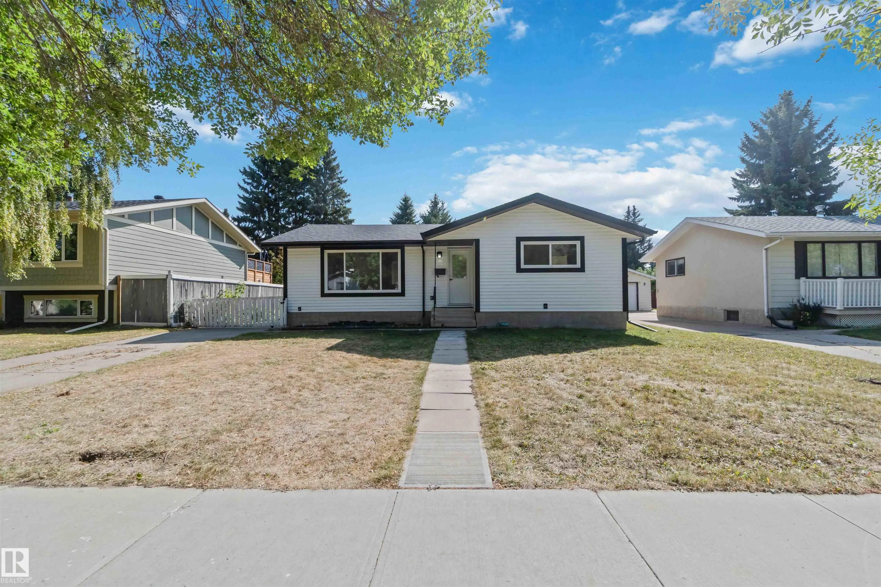 28 LINWOOD Crescent