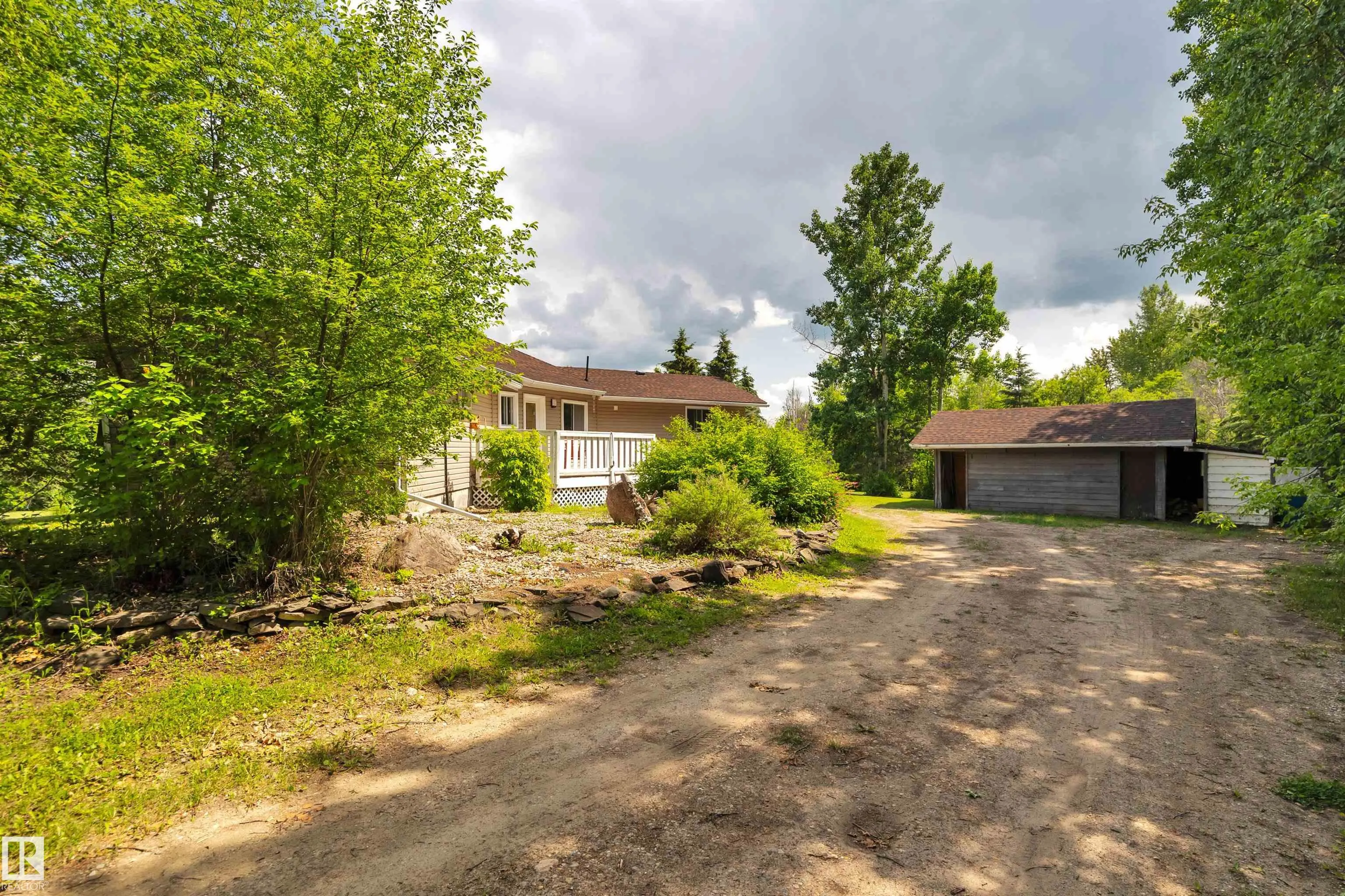 471035 HWY 771