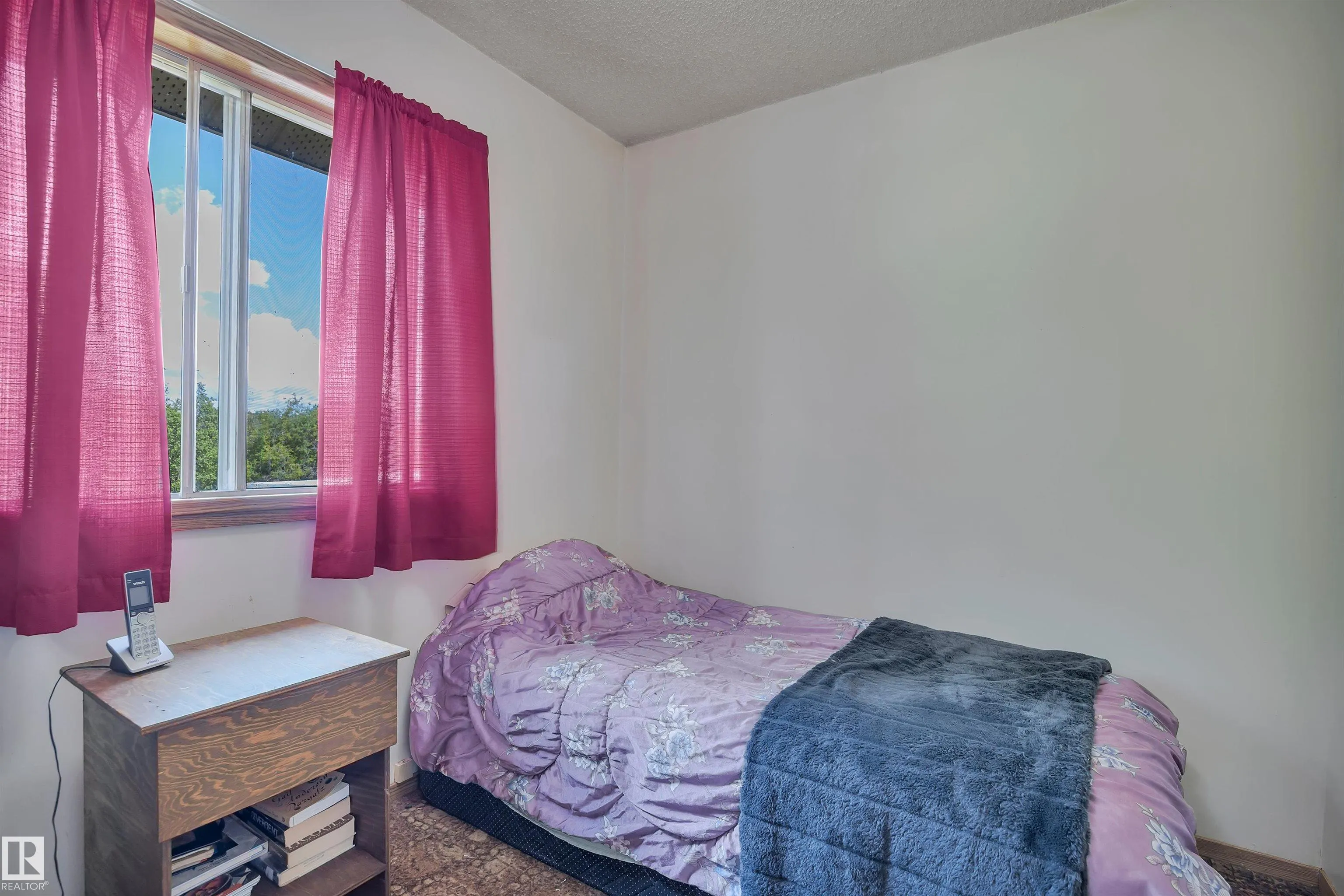 471035 HWY 771