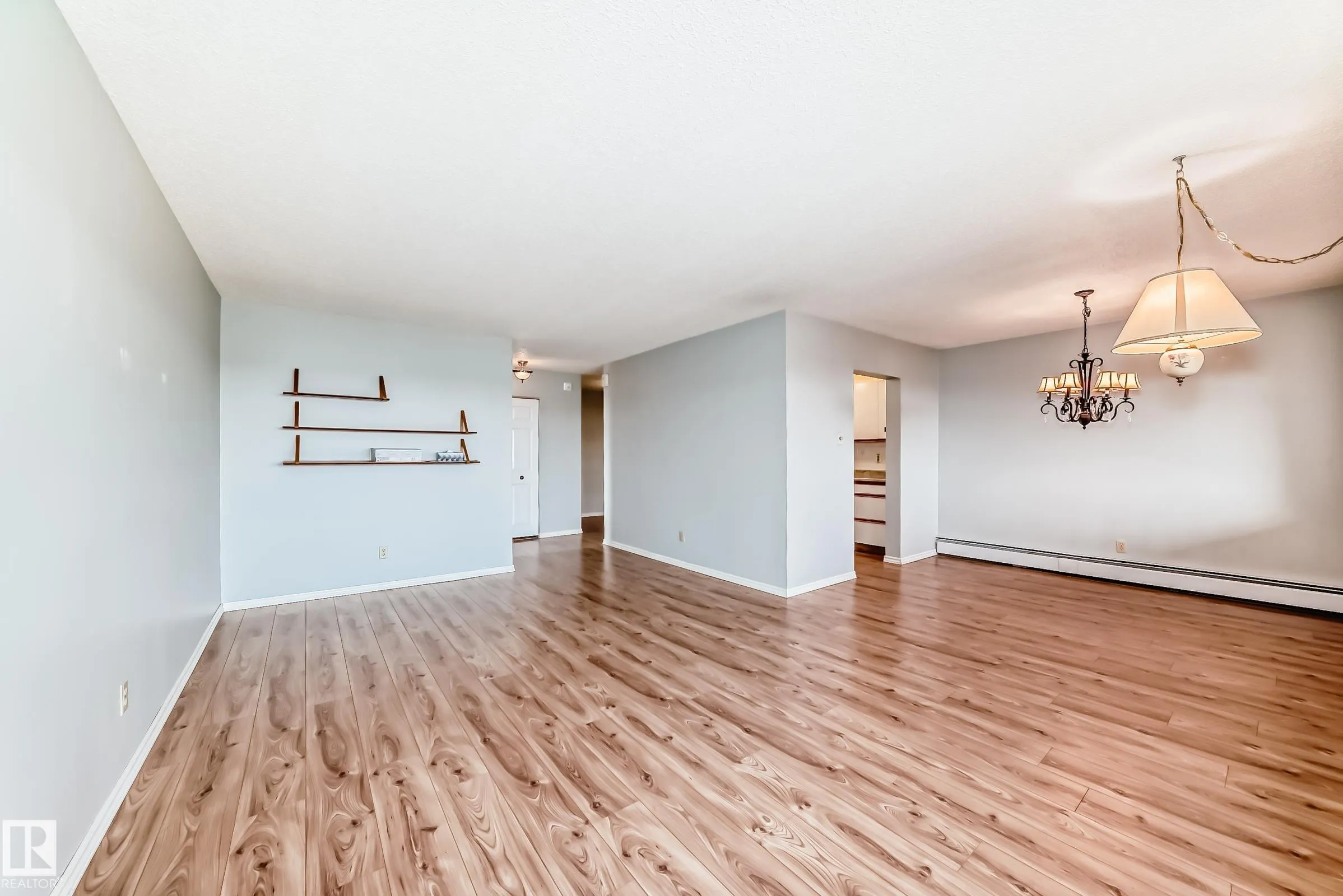 5520 RIVERBEND Road