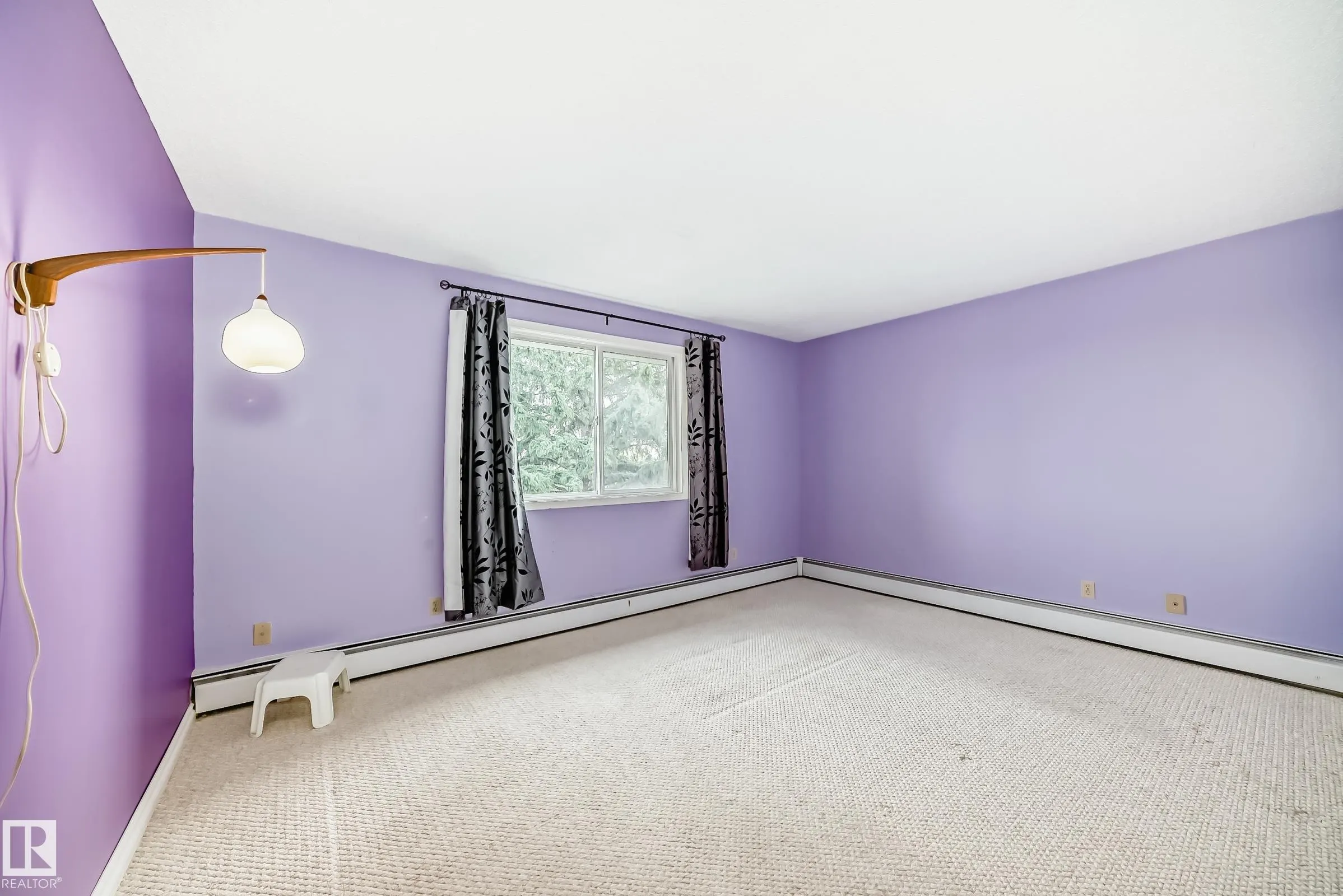 5520 RIVERBEND Road