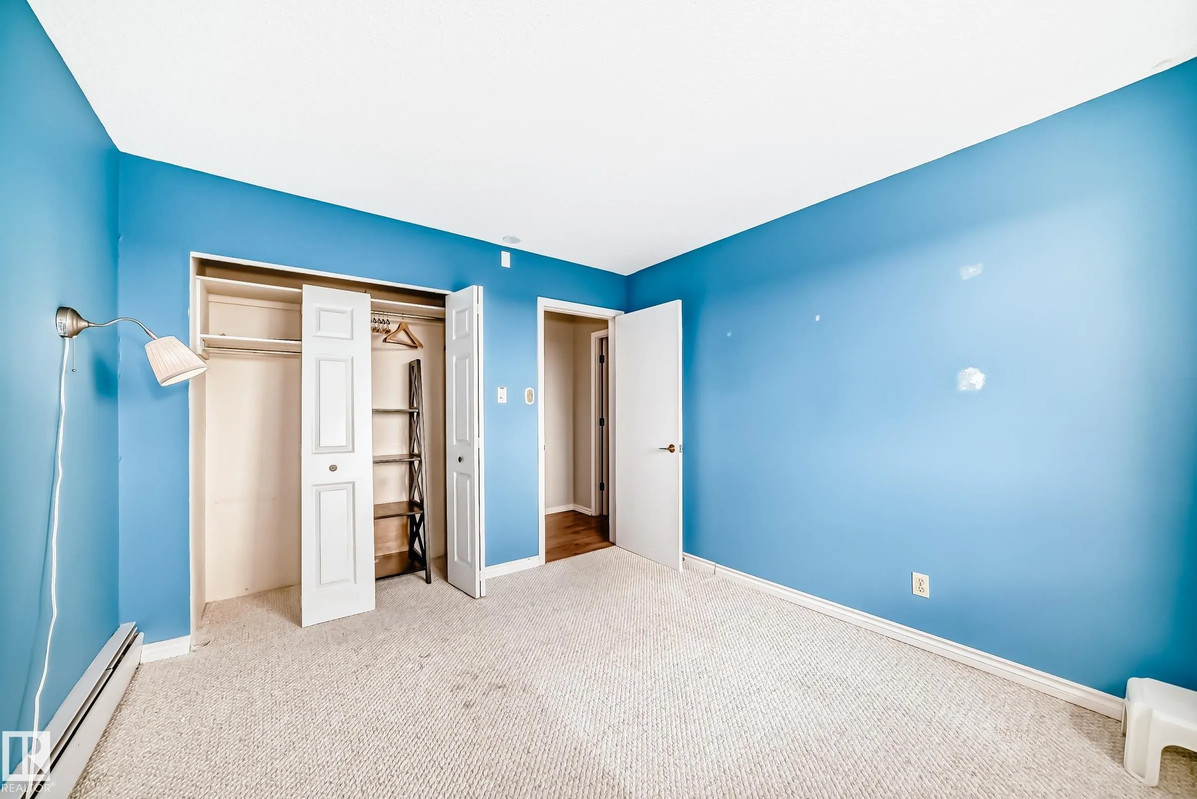 5520 RIVERBEND Road