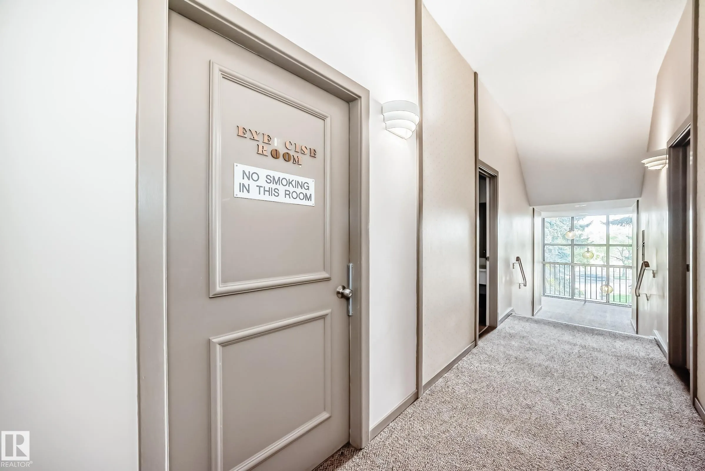 5520 RIVERBEND Road