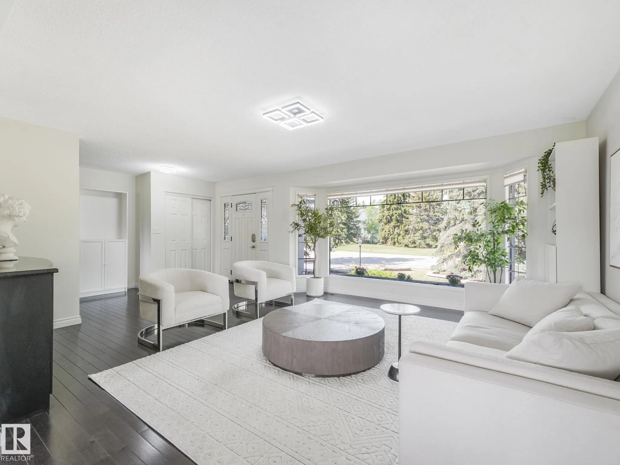 123 FAIRWAY Drive