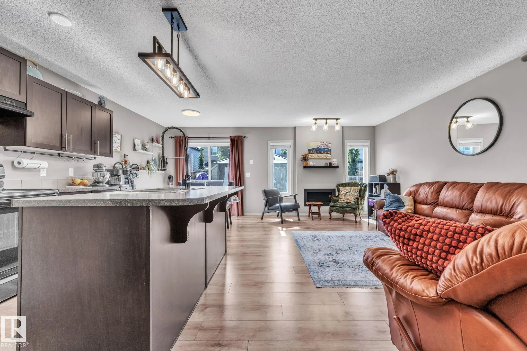 13 SPRINGWOOD Way