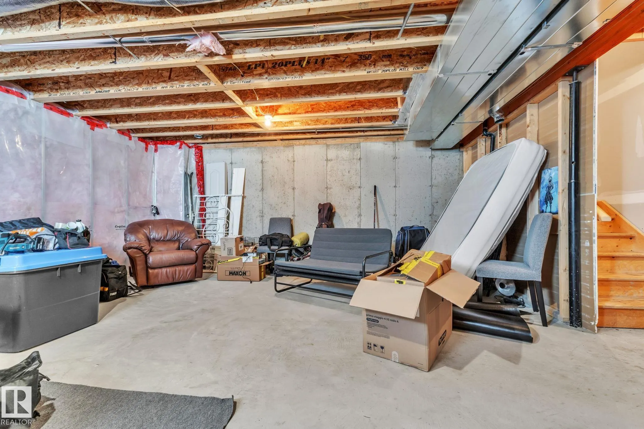 13 SPRINGWOOD Way