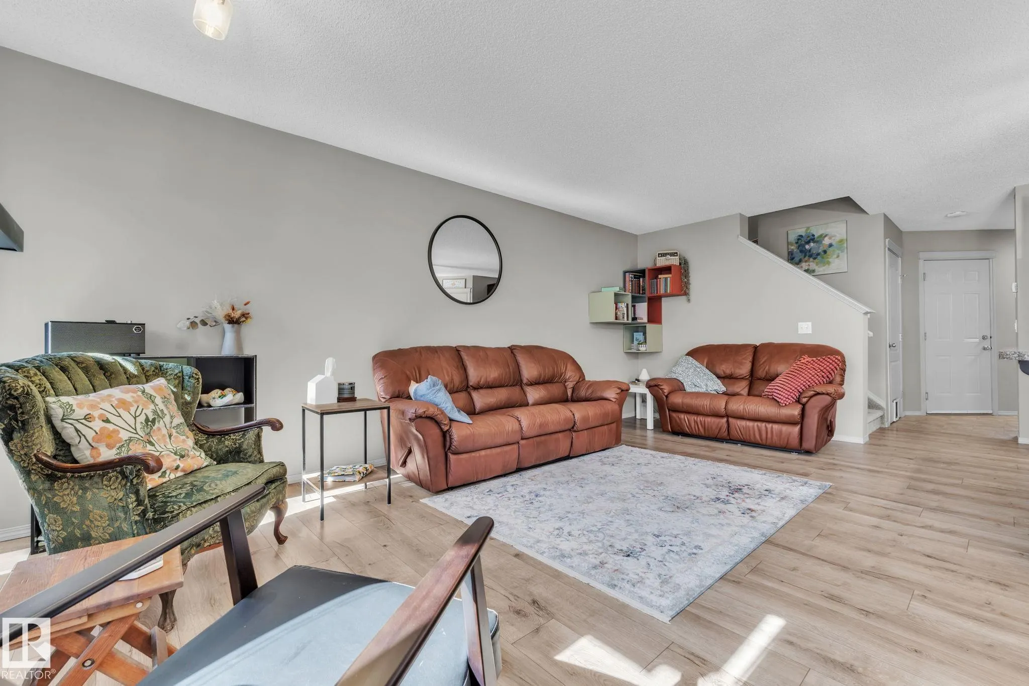 13 SPRINGWOOD Way