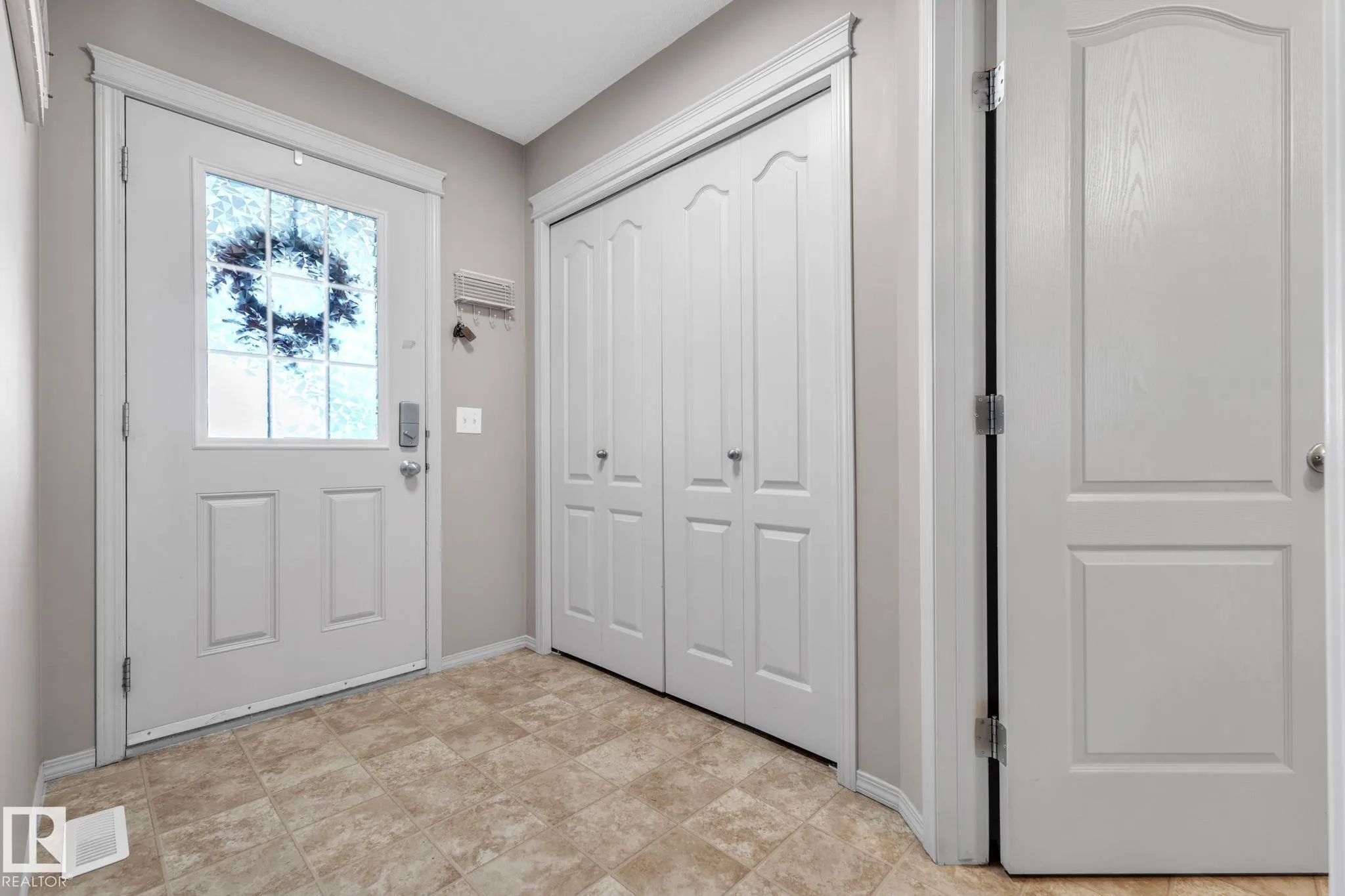 13 SPRINGWOOD Way
