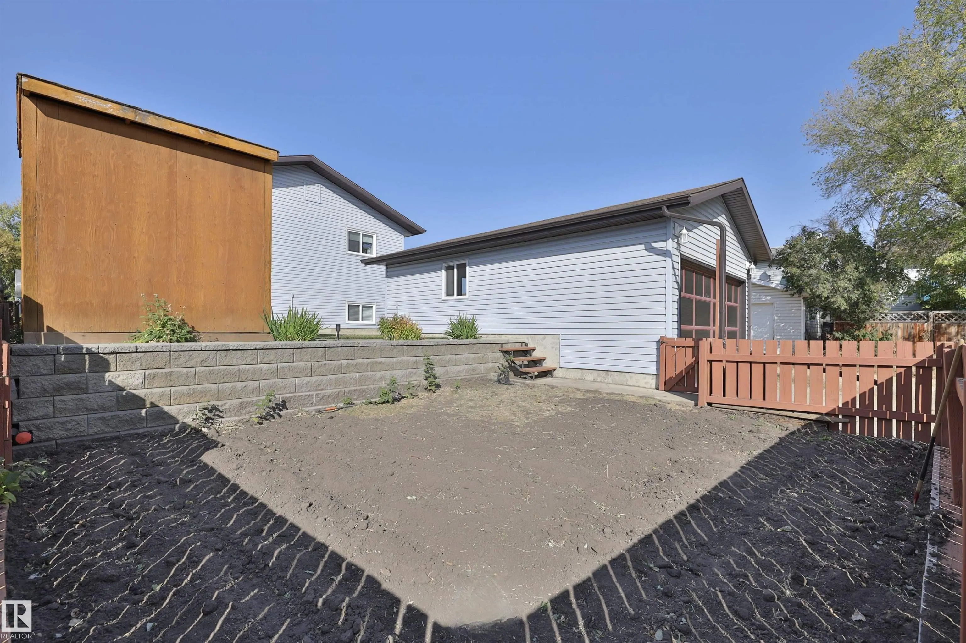 66 Westview Crescent
