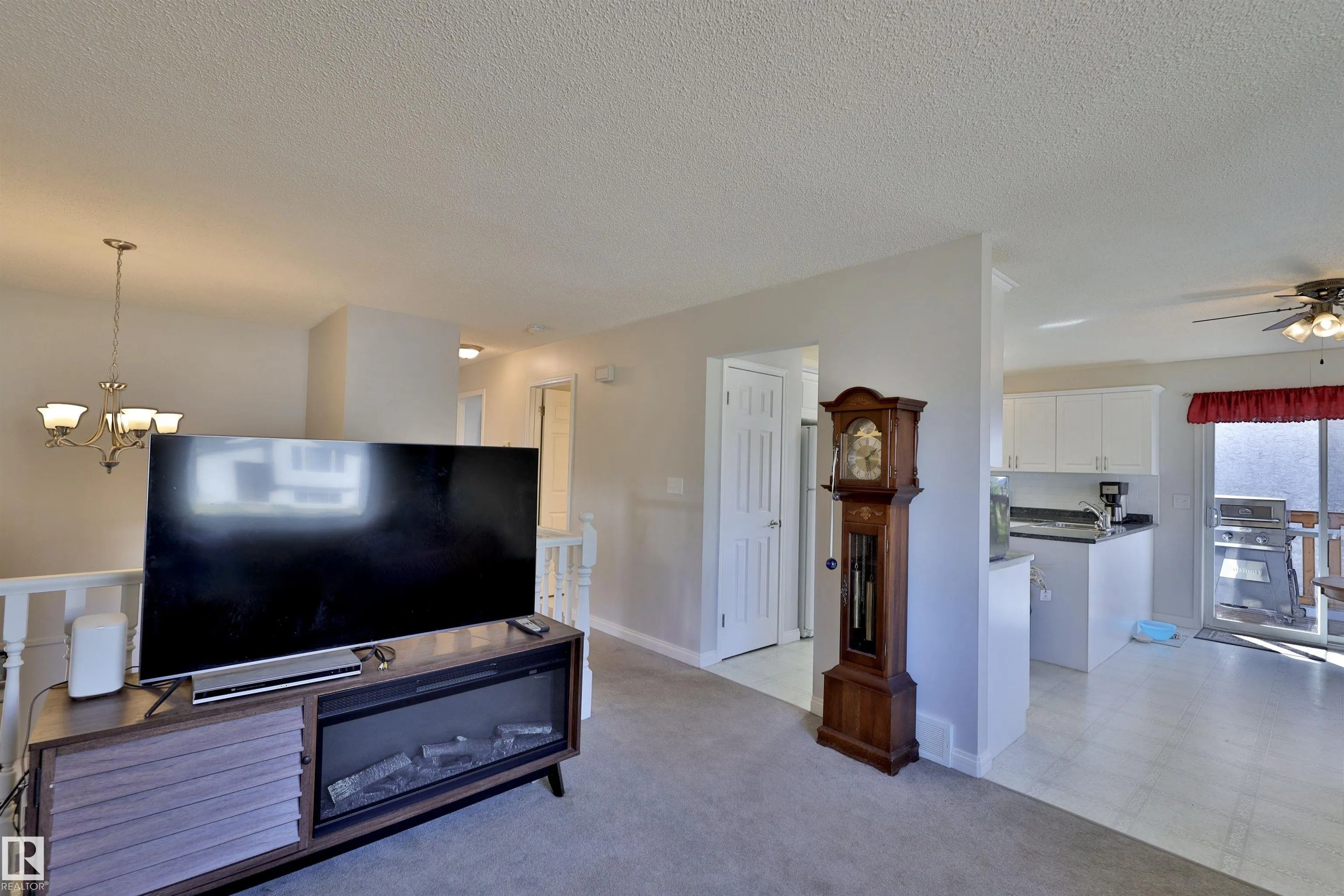 66 Westview Crescent