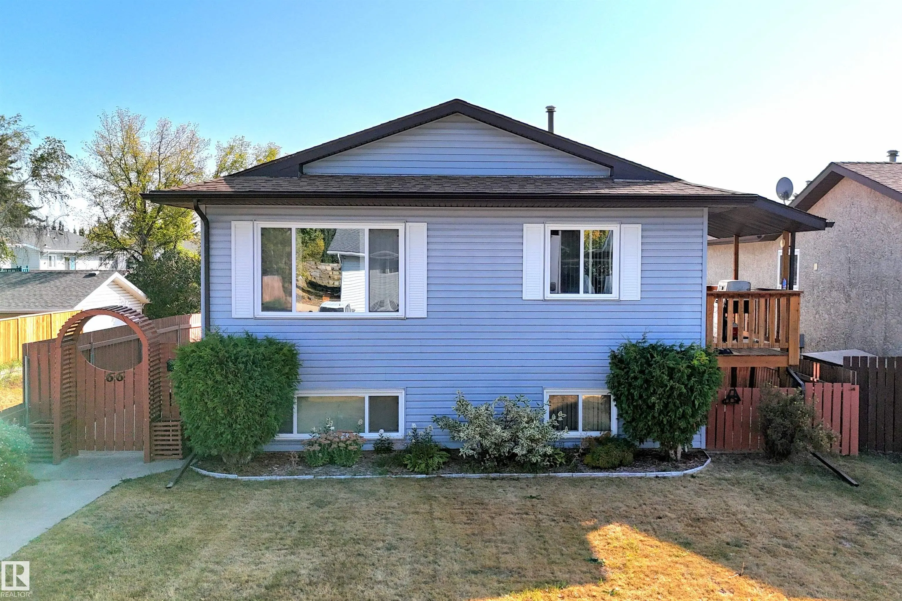 66 Westview Crescent