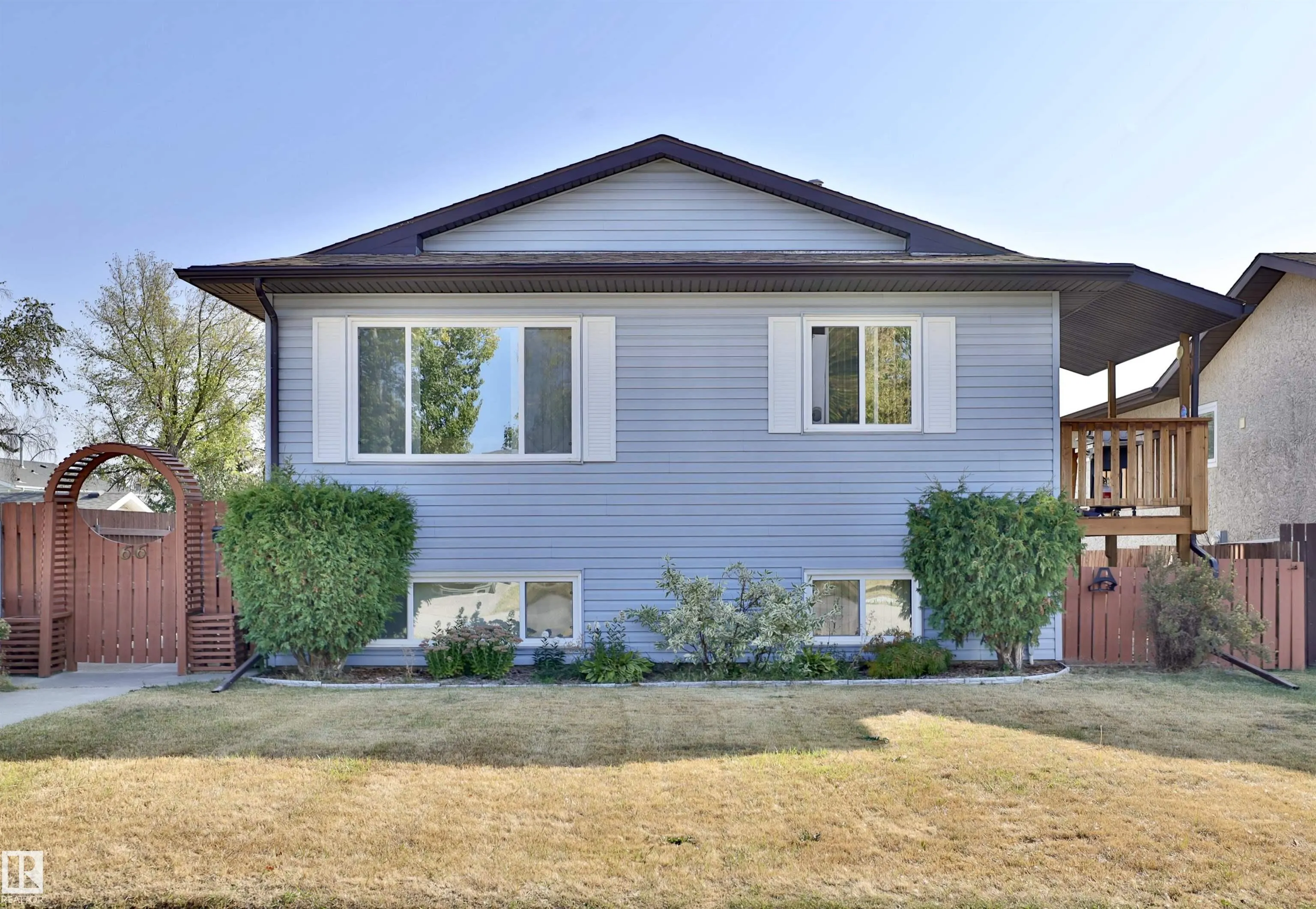 66 Westview Crescent