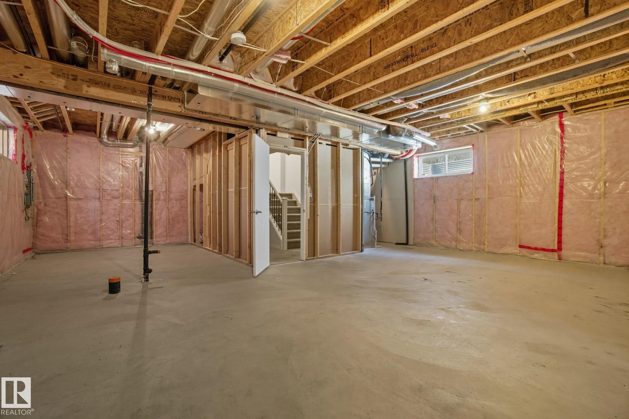 2824 KIRKLAND Bay