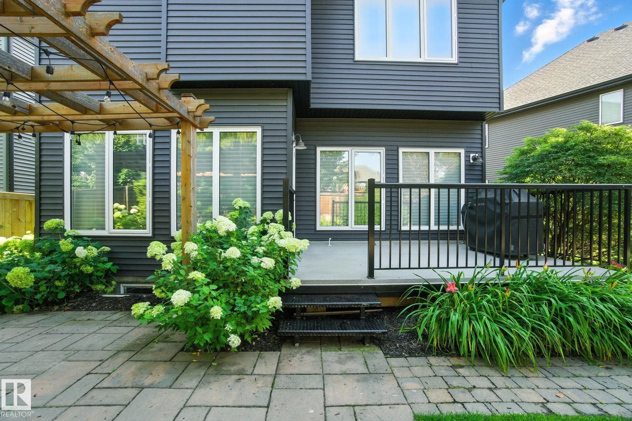2824 KIRKLAND Bay