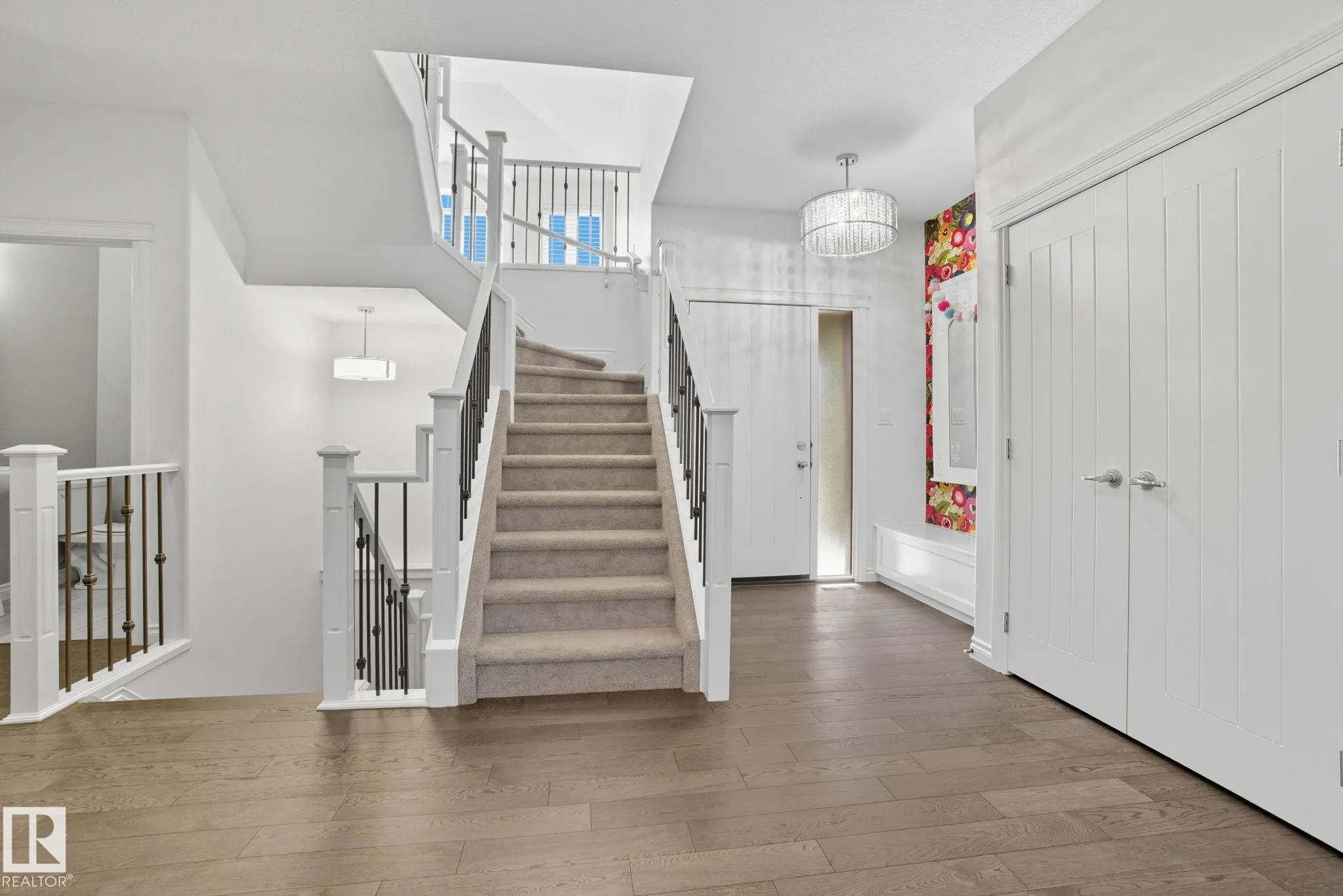 2824 KIRKLAND Bay