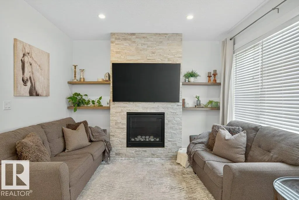 424 GENESIS Court