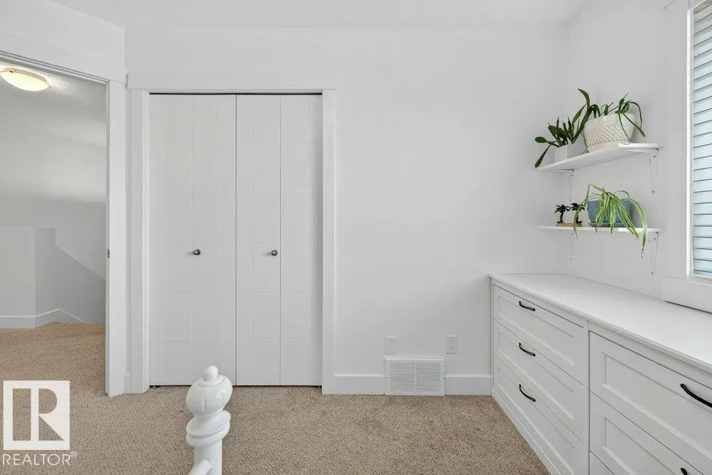 424 GENESIS Court