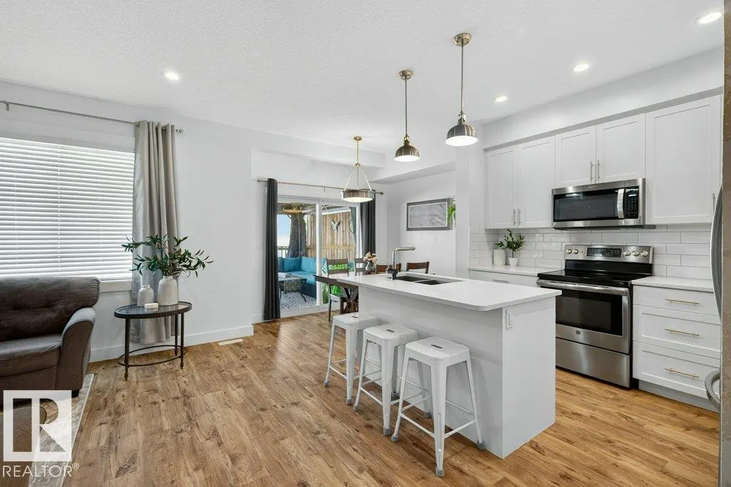 424 GENESIS Court