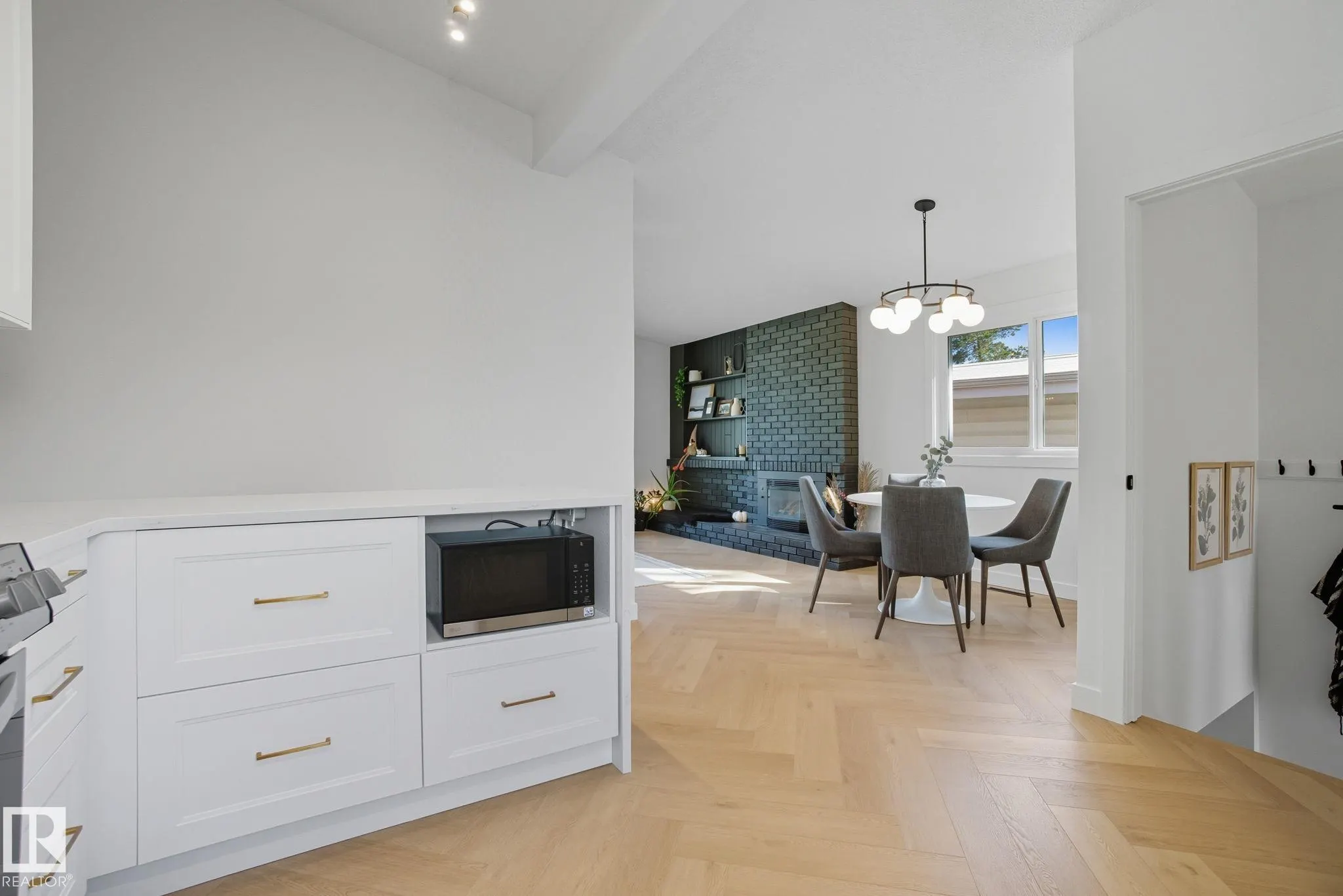 16109 88A Avenue