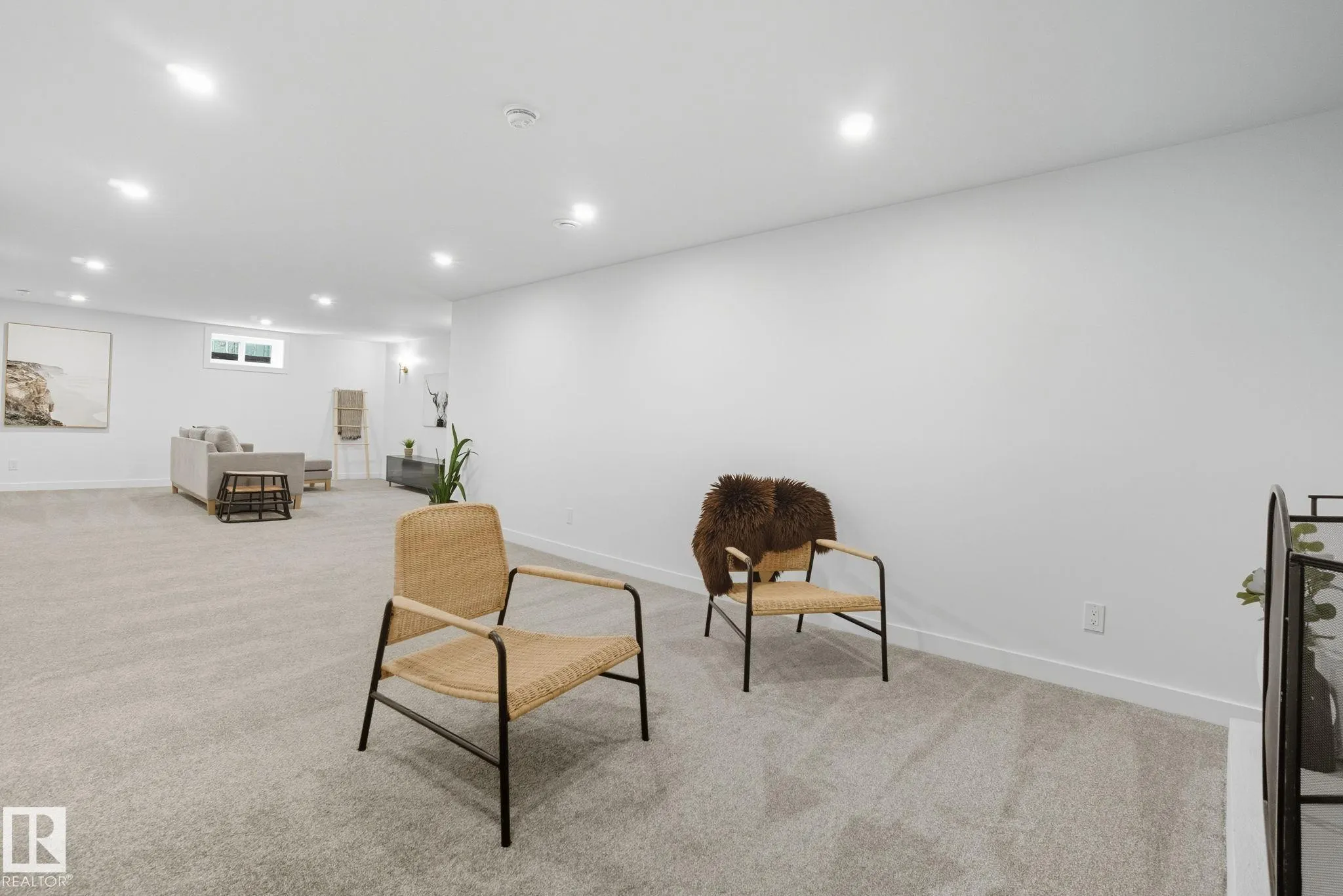 16109 88A Avenue