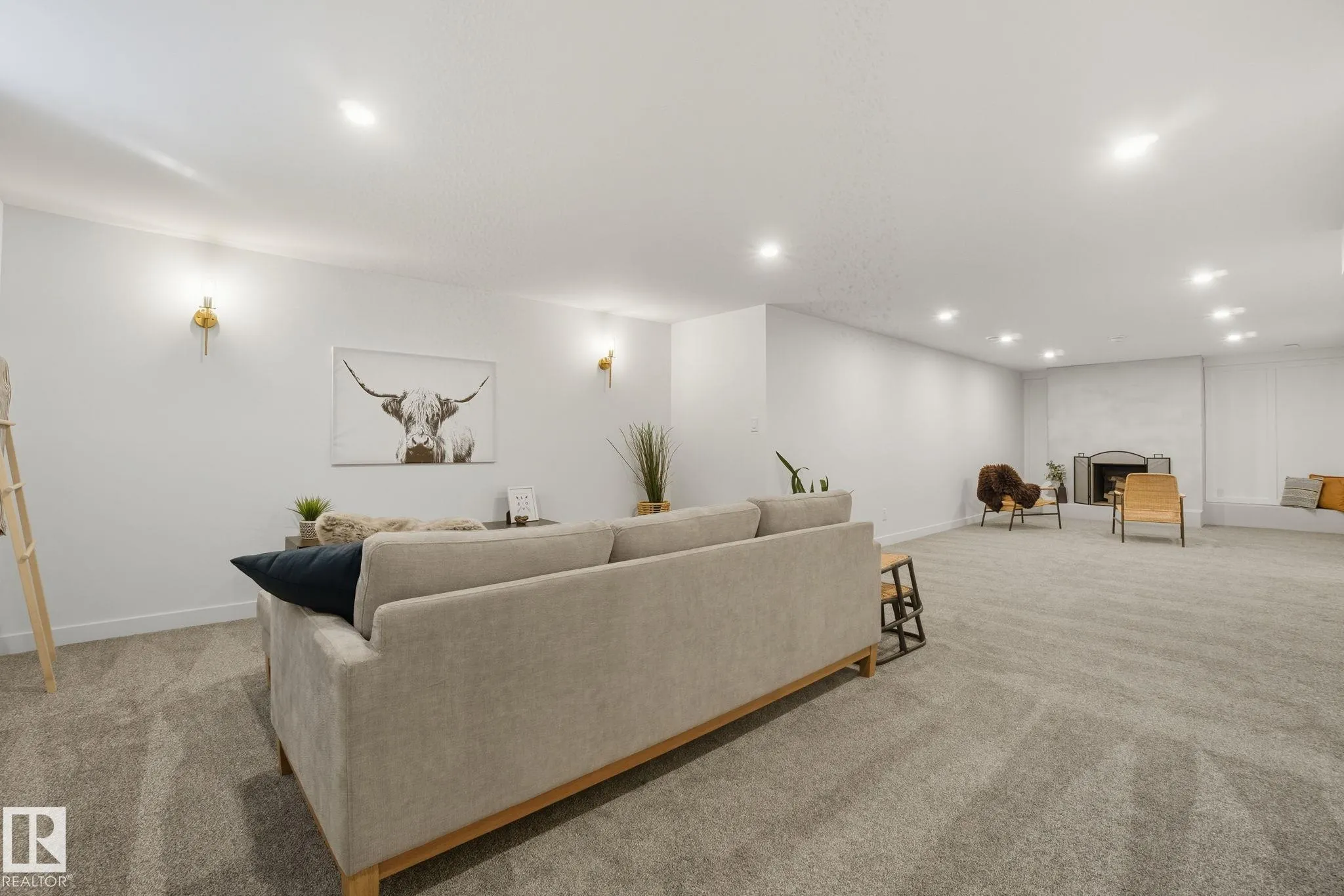 16109 88A Avenue
