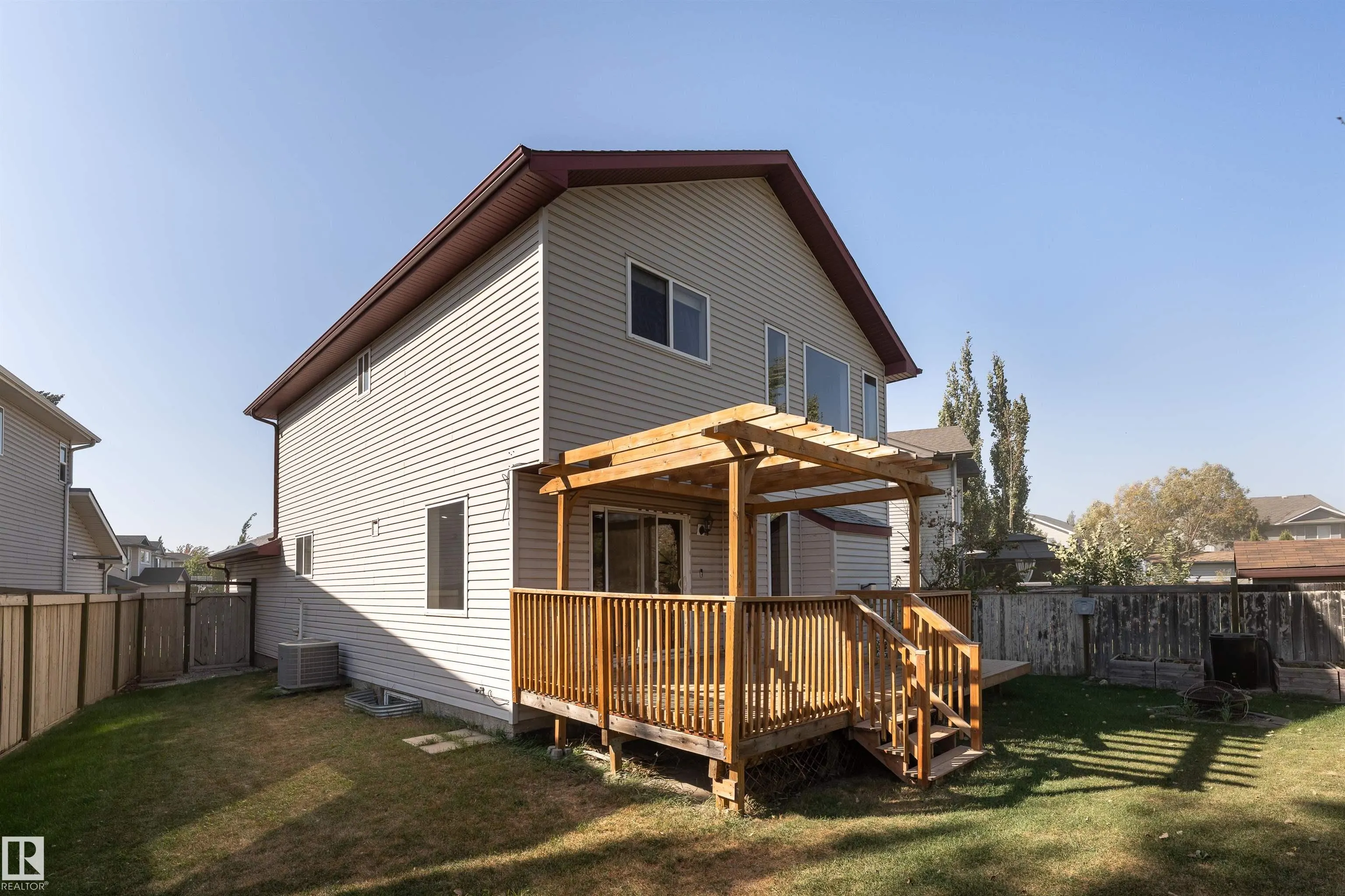 64 LEYLAND Way