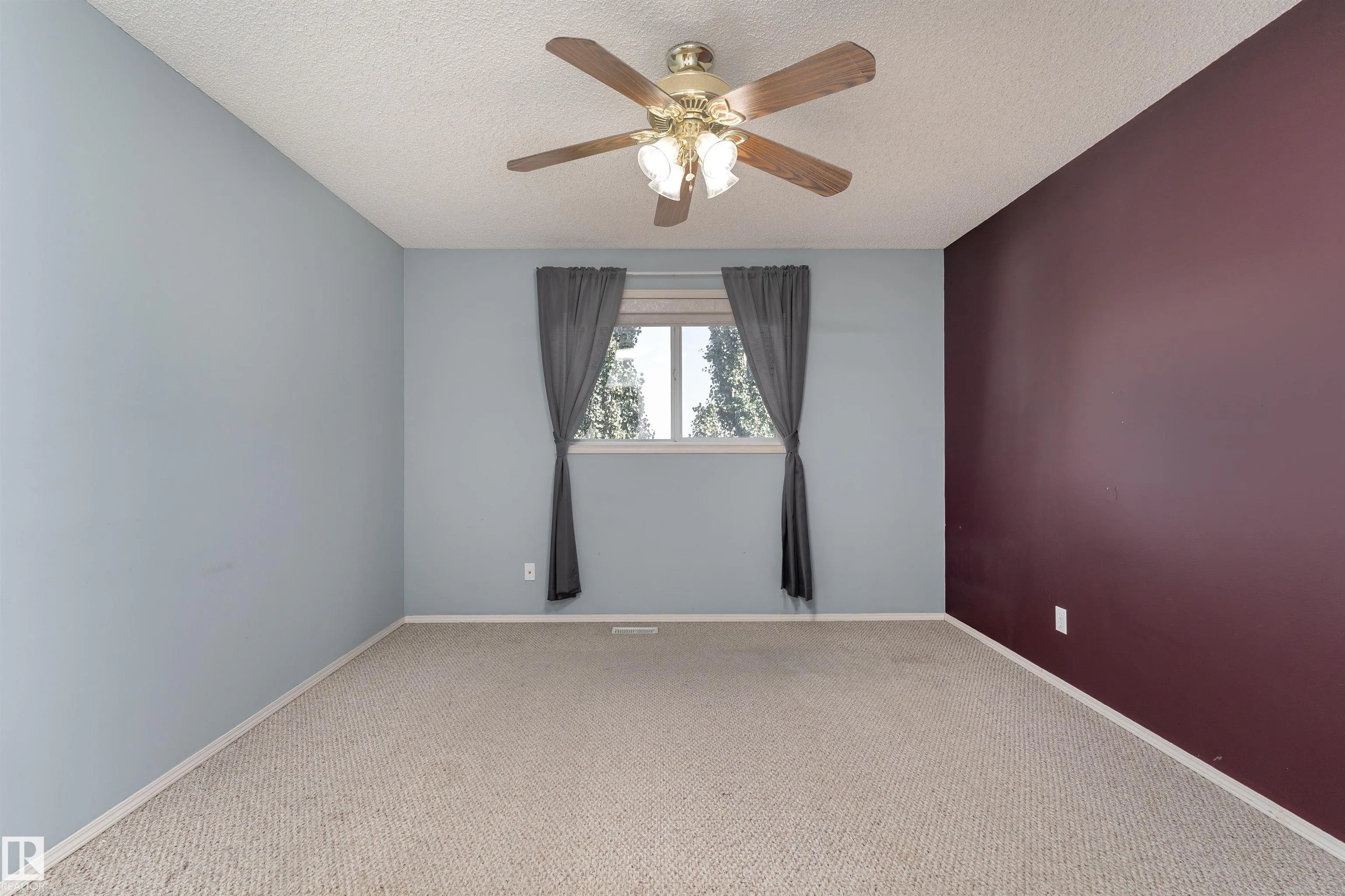 64 LEYLAND Way