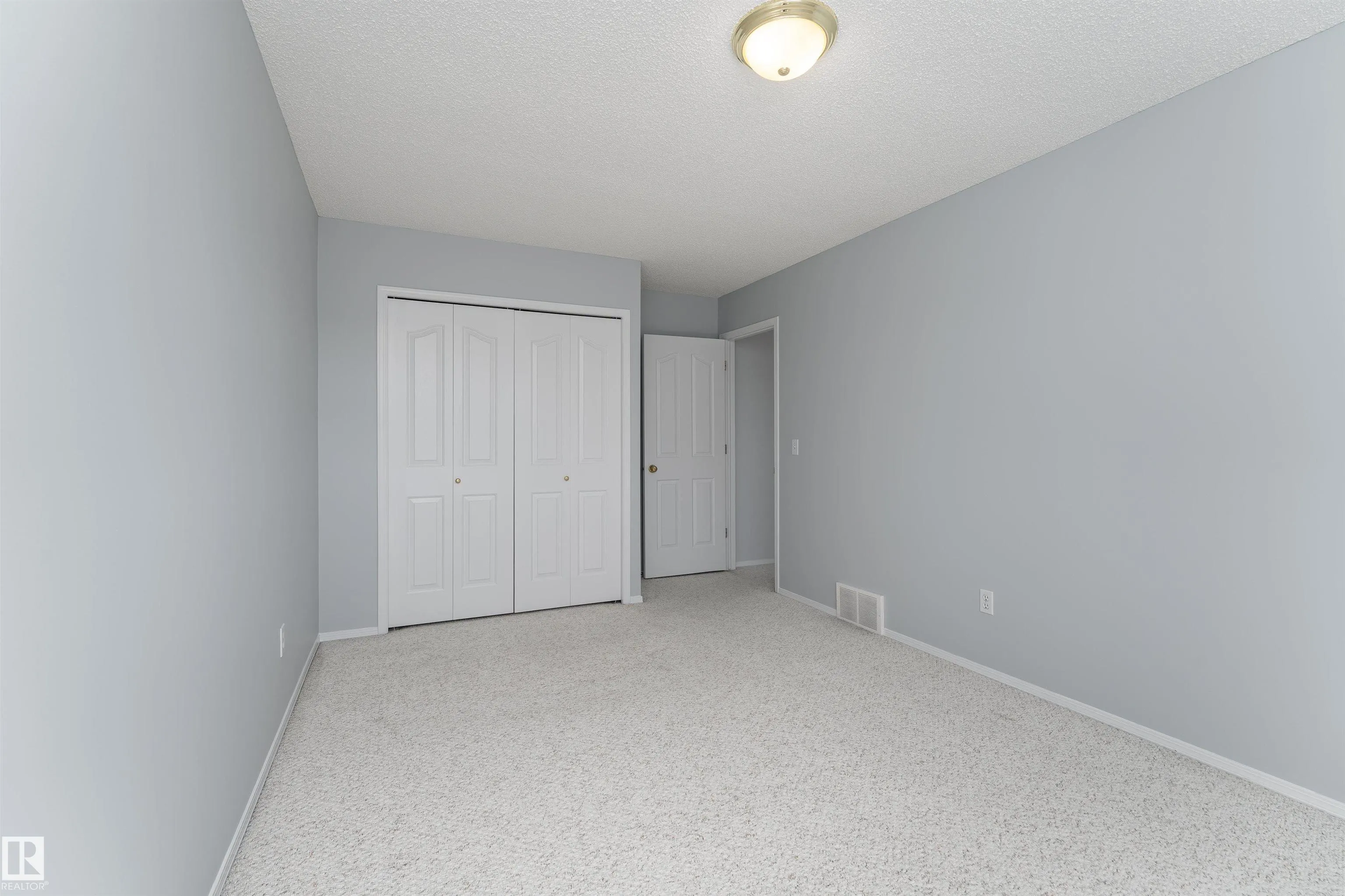 1027 GRAHAM Court