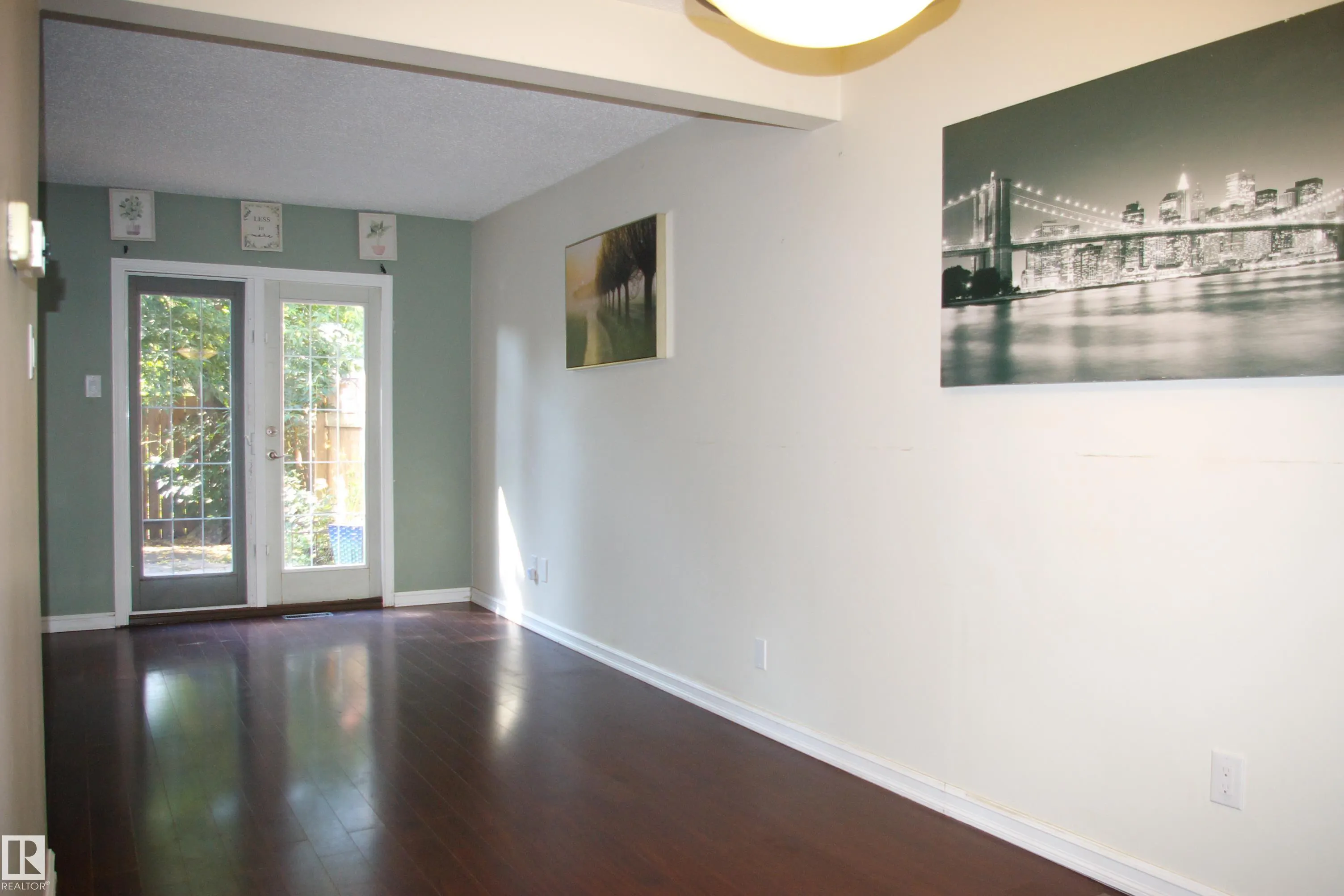 30 GREENFIELD Estates