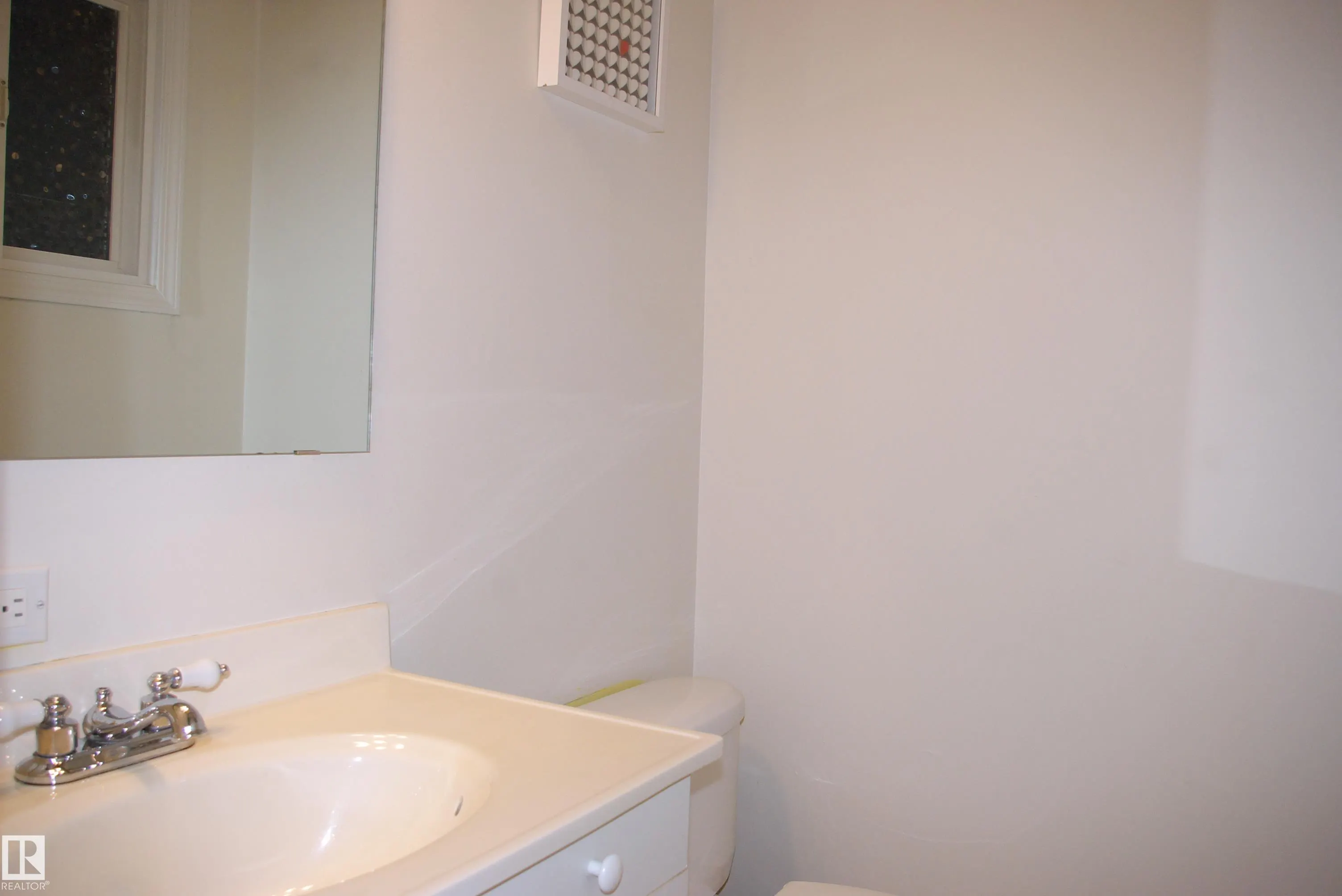 30 GREENFIELD Estates