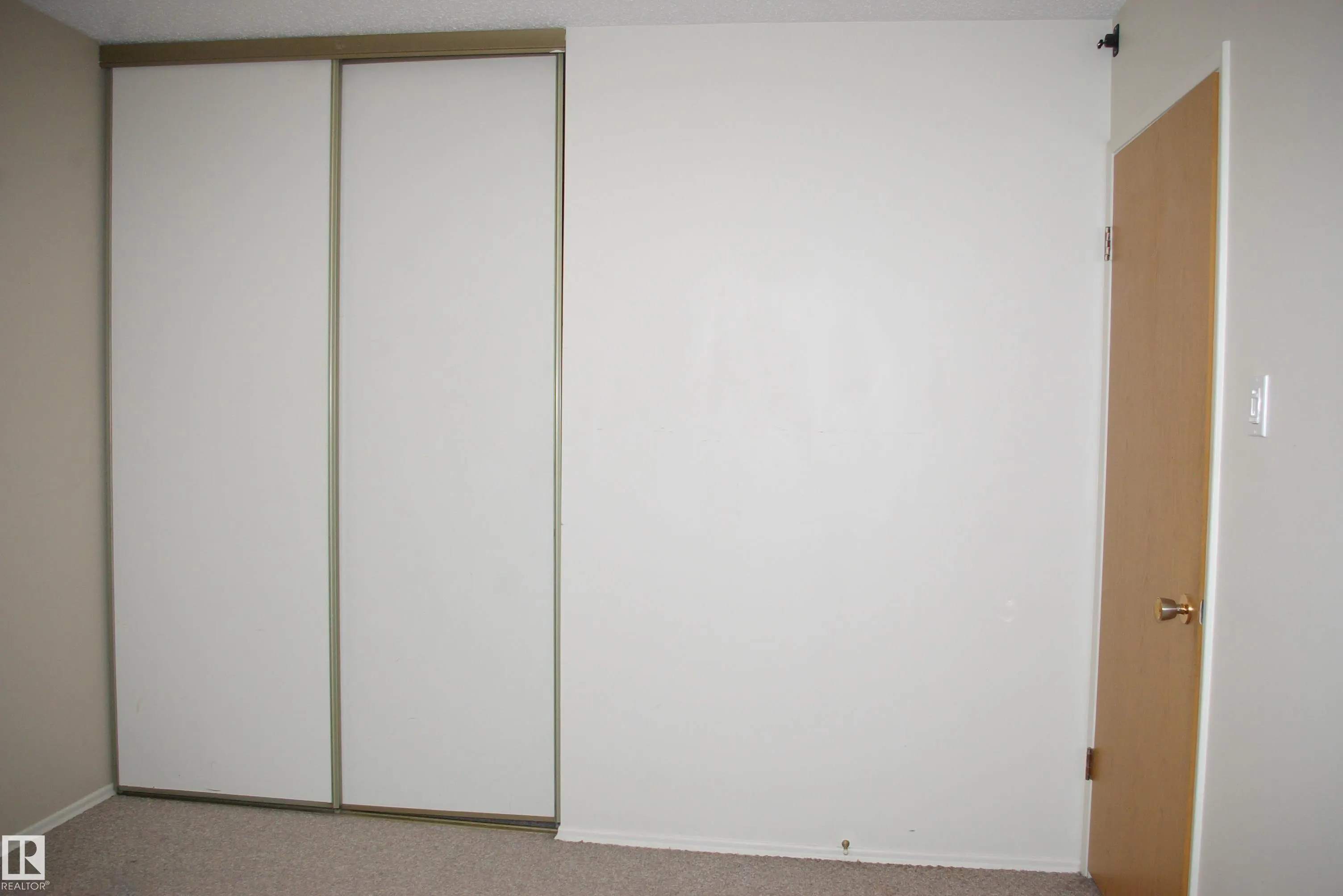 30 GREENFIELD Estates