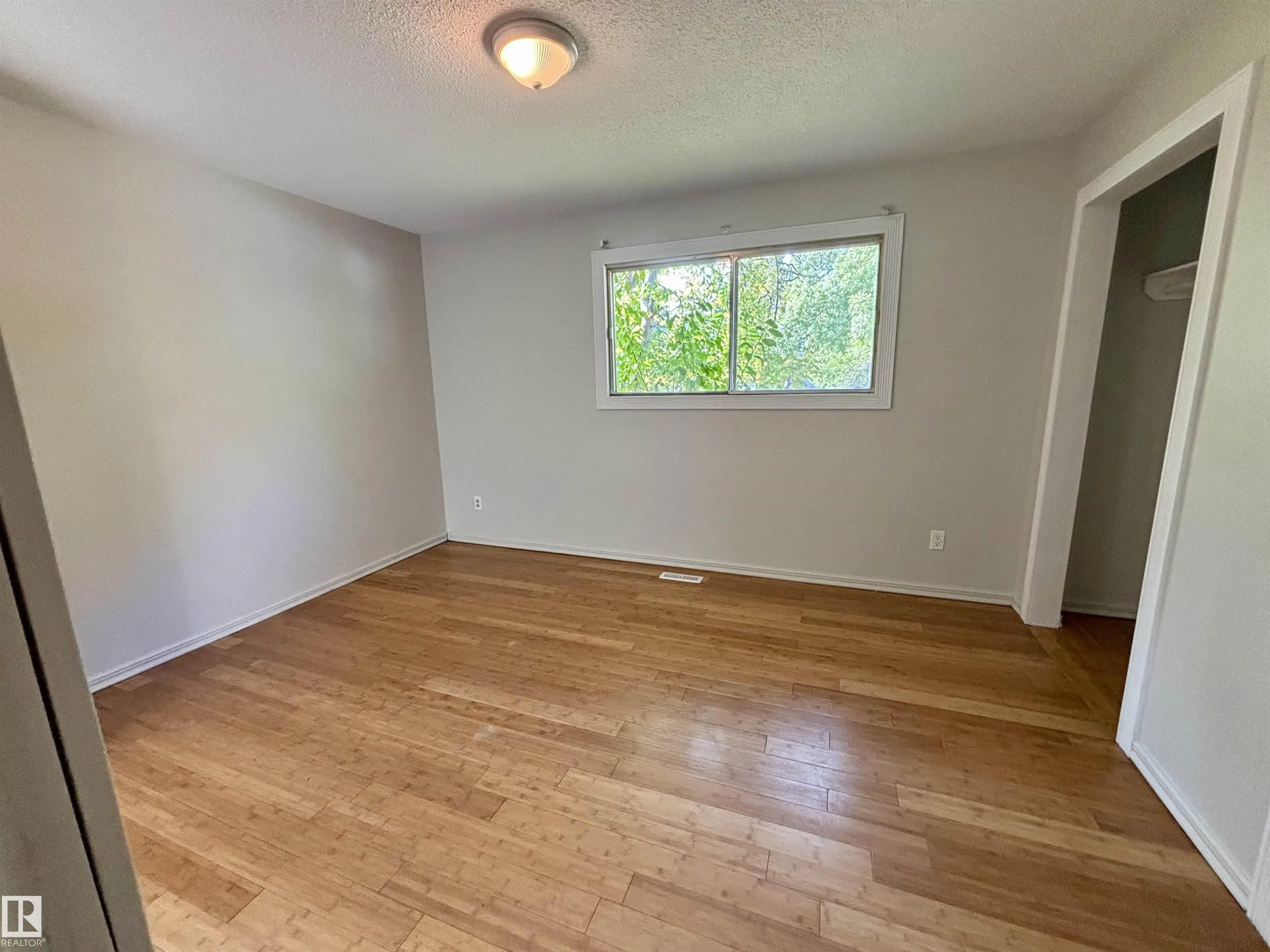 58 Menlo Crescent