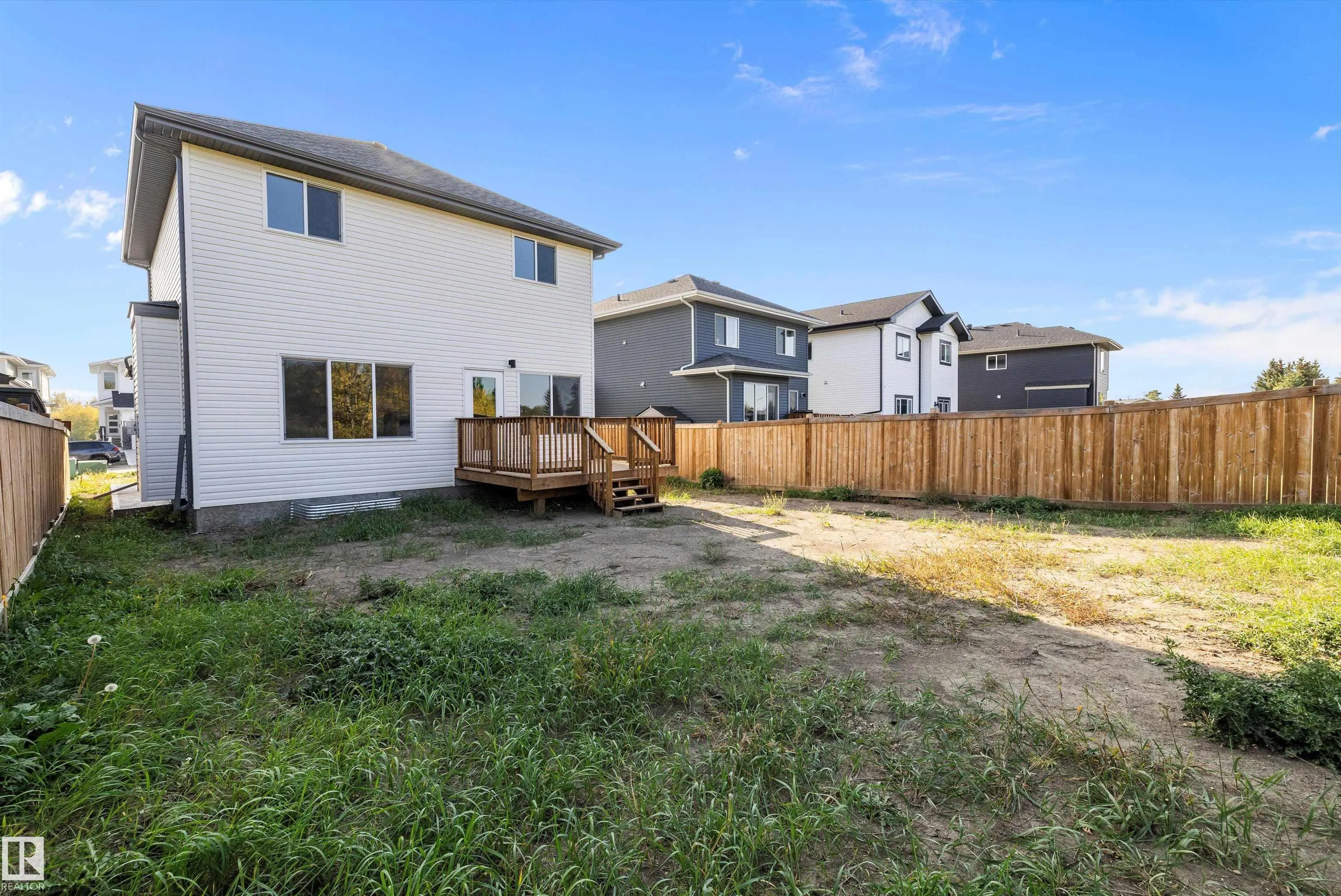 36 MAPLE Crescent