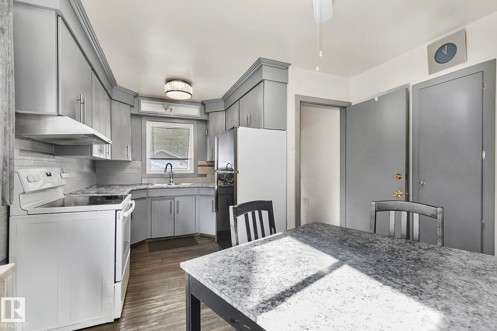 11844 ST ALBERT Trail