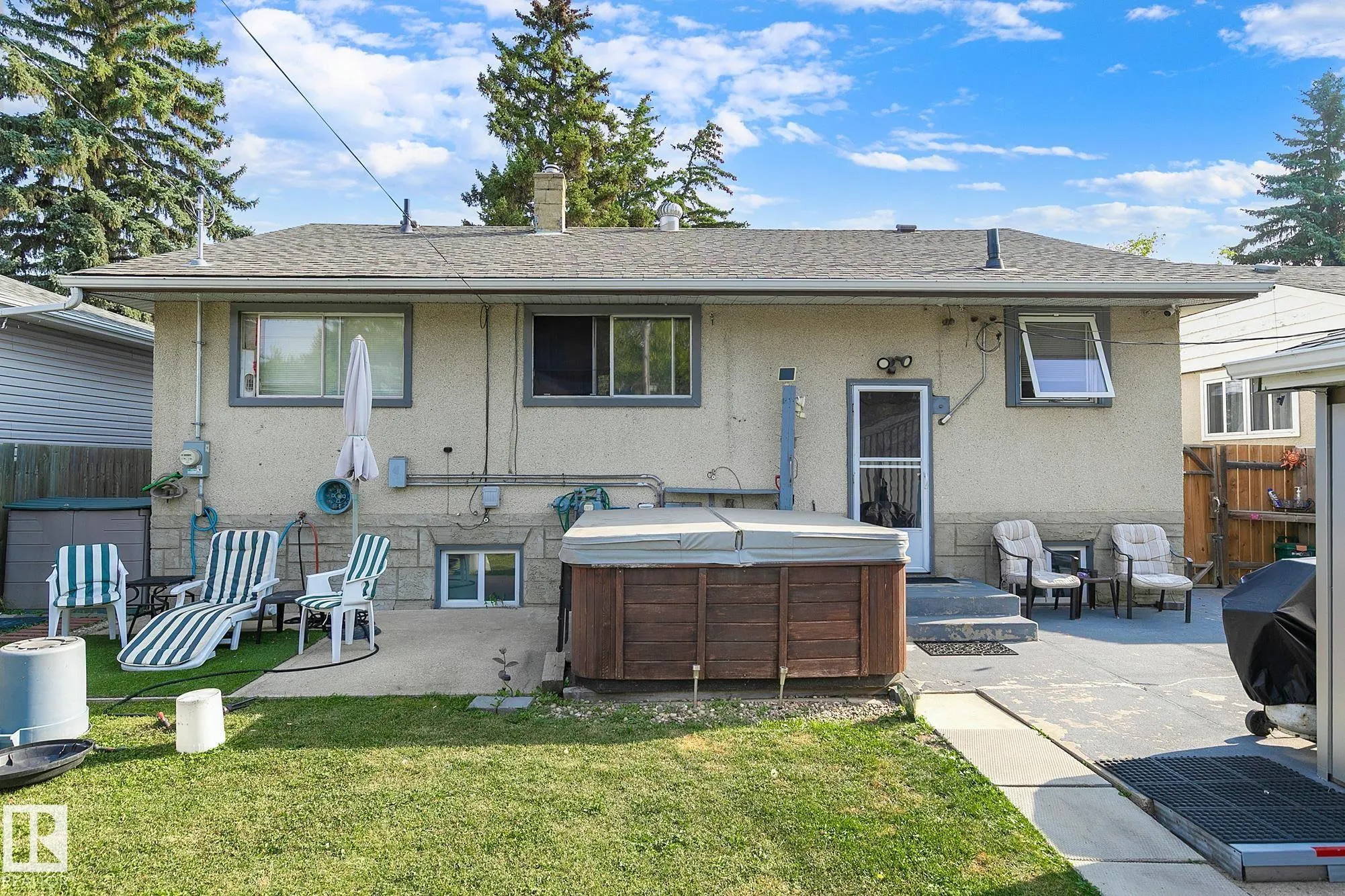 11844 ST ALBERT Trail