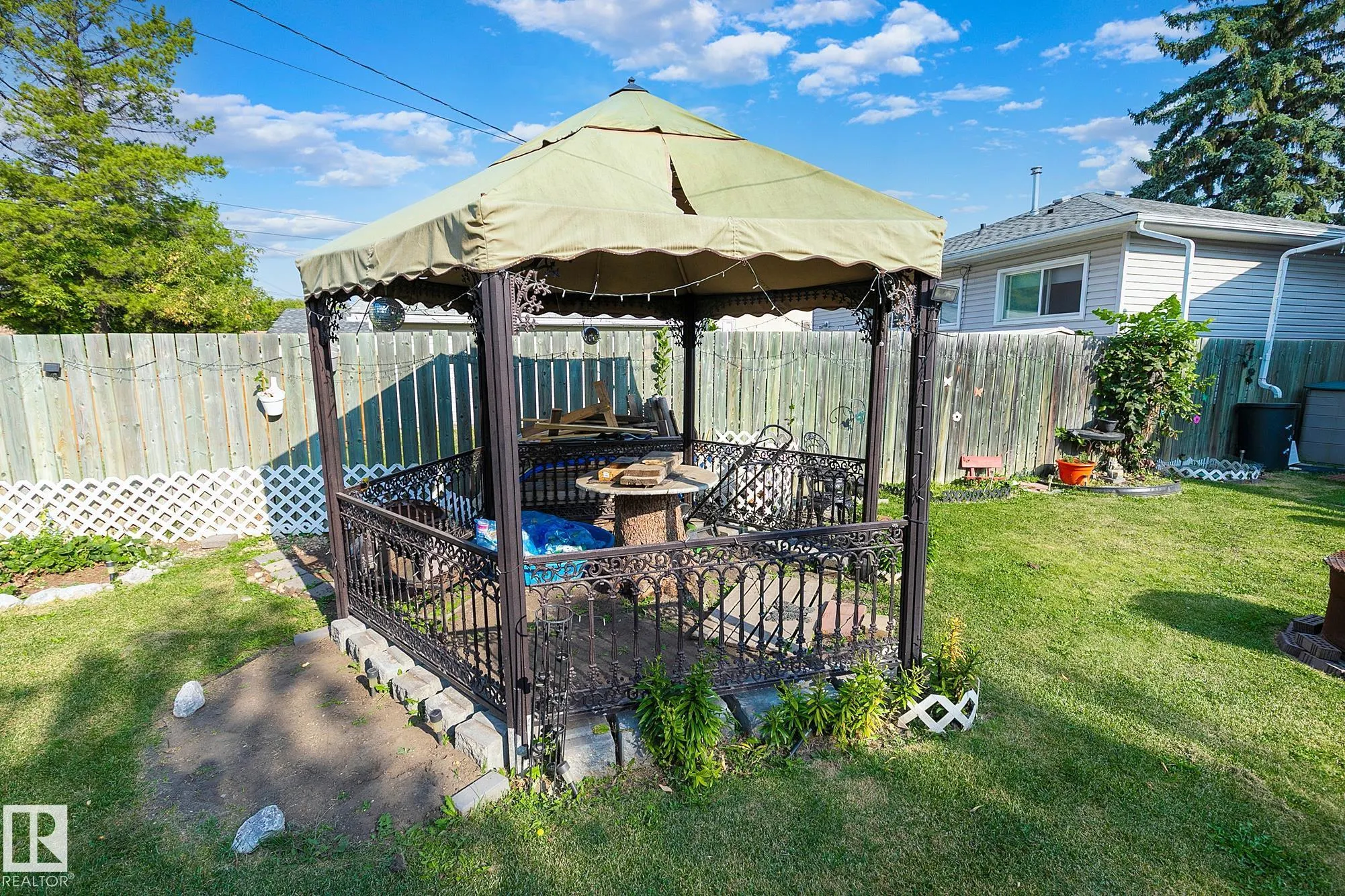 11844 ST ALBERT Trail