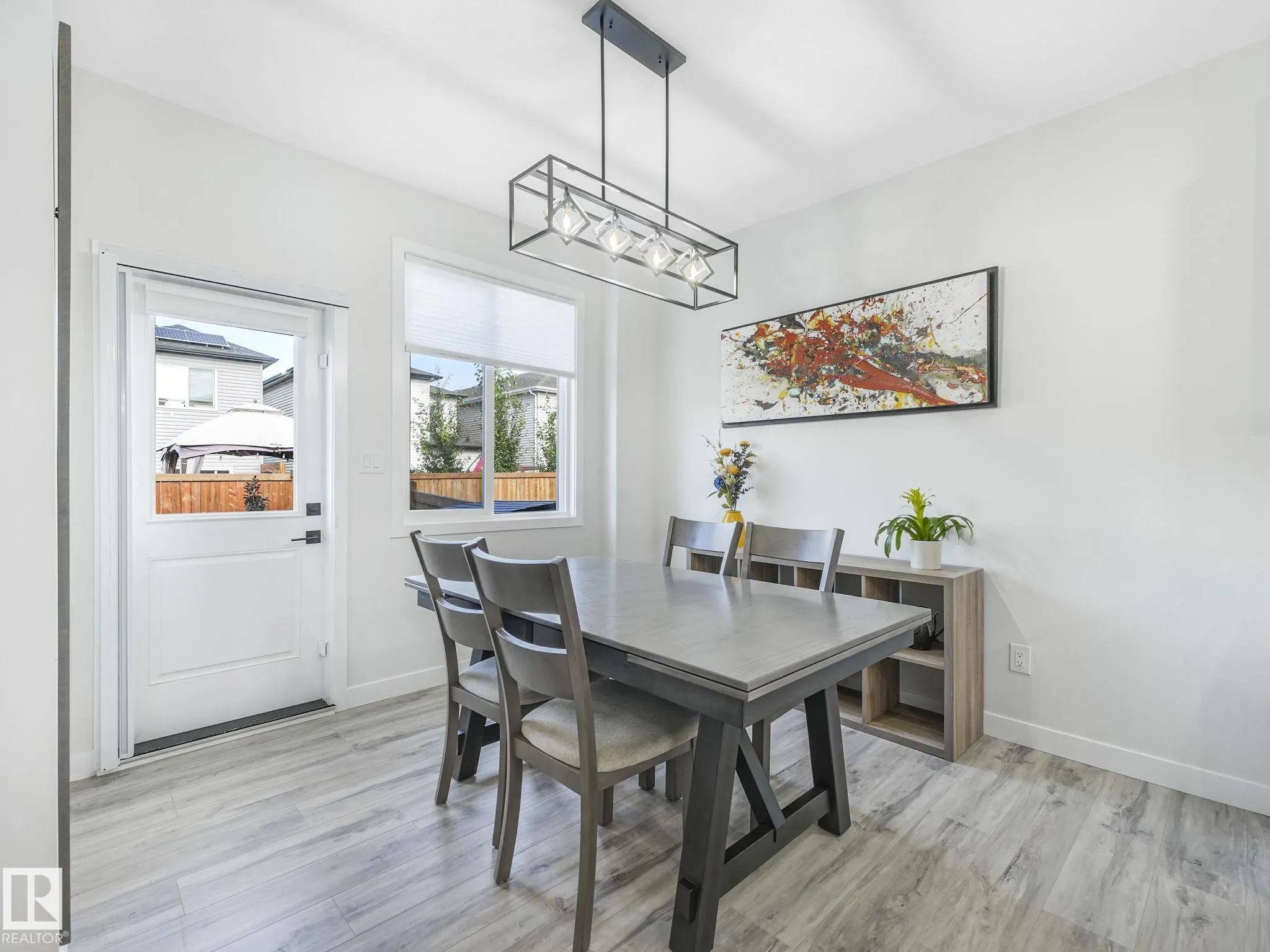 111 BLUFF Cove